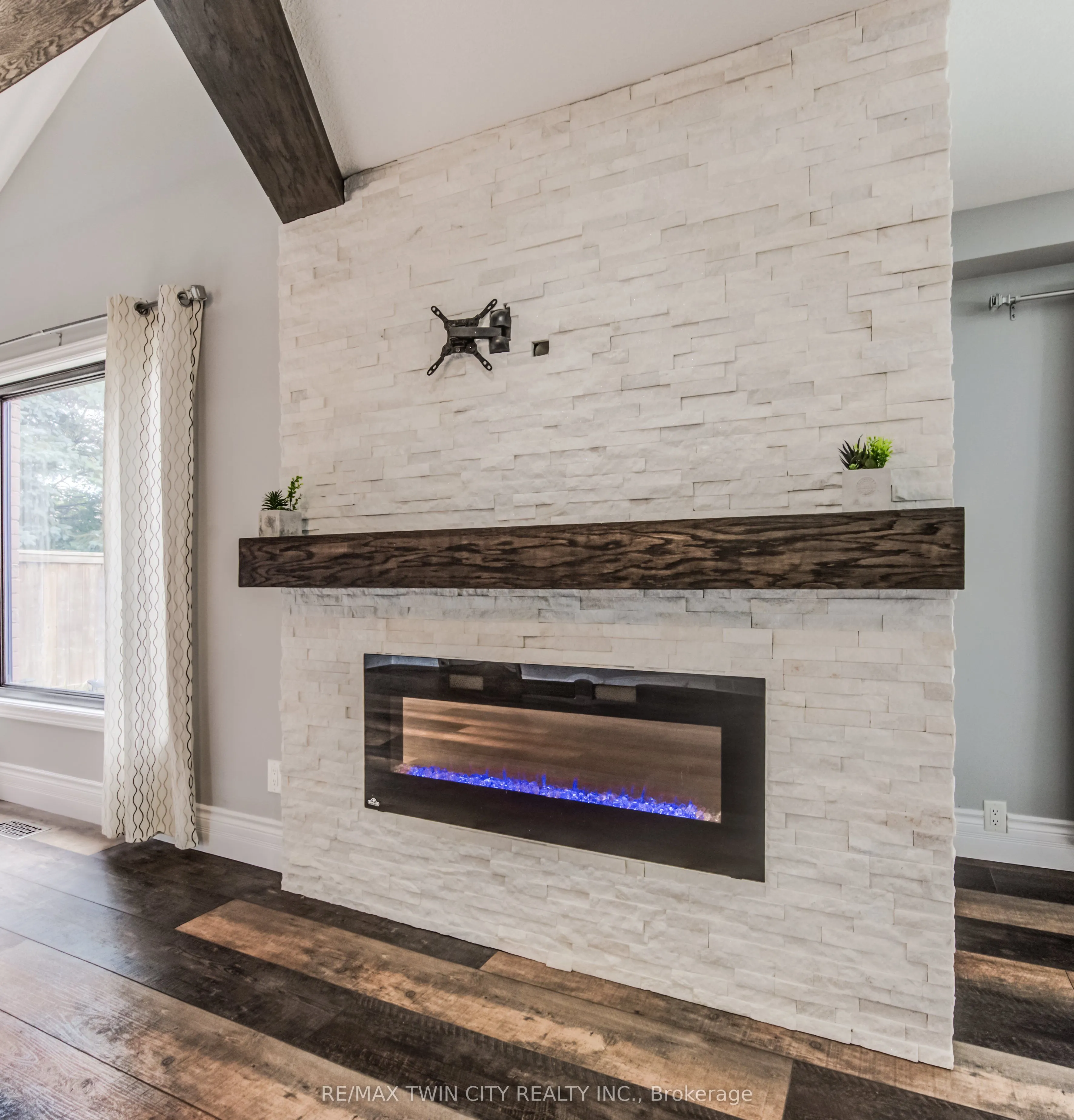 3 Westview Crescent, #Upper