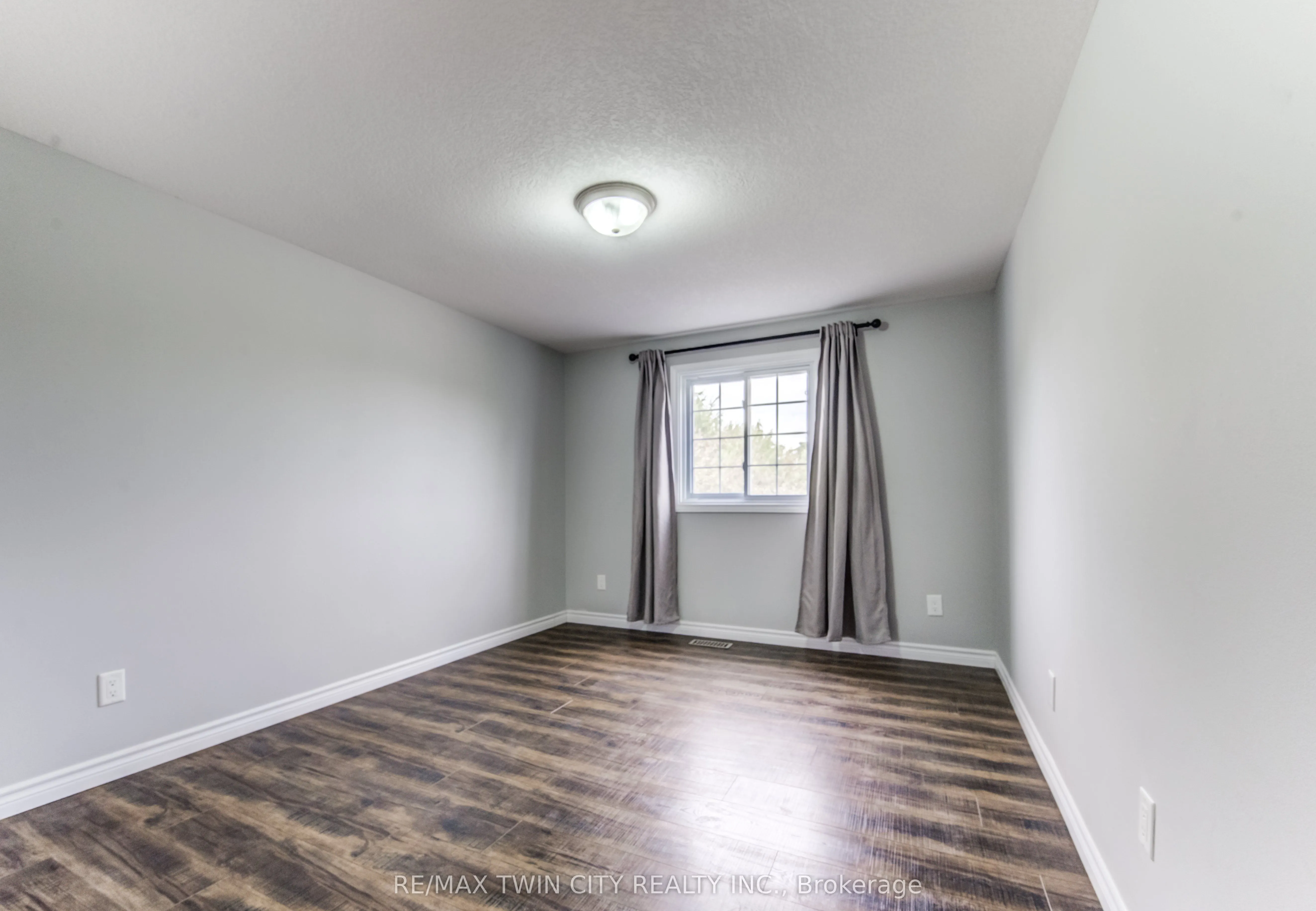 3 Westview Crescent, #Upper