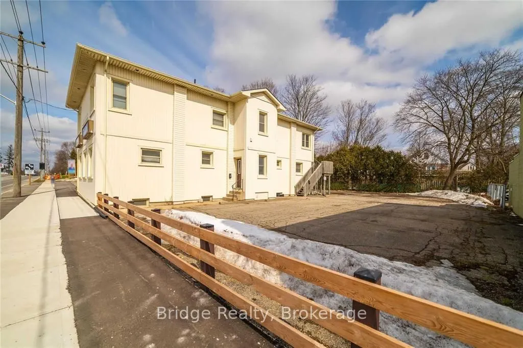 208 Huron Street, #2
