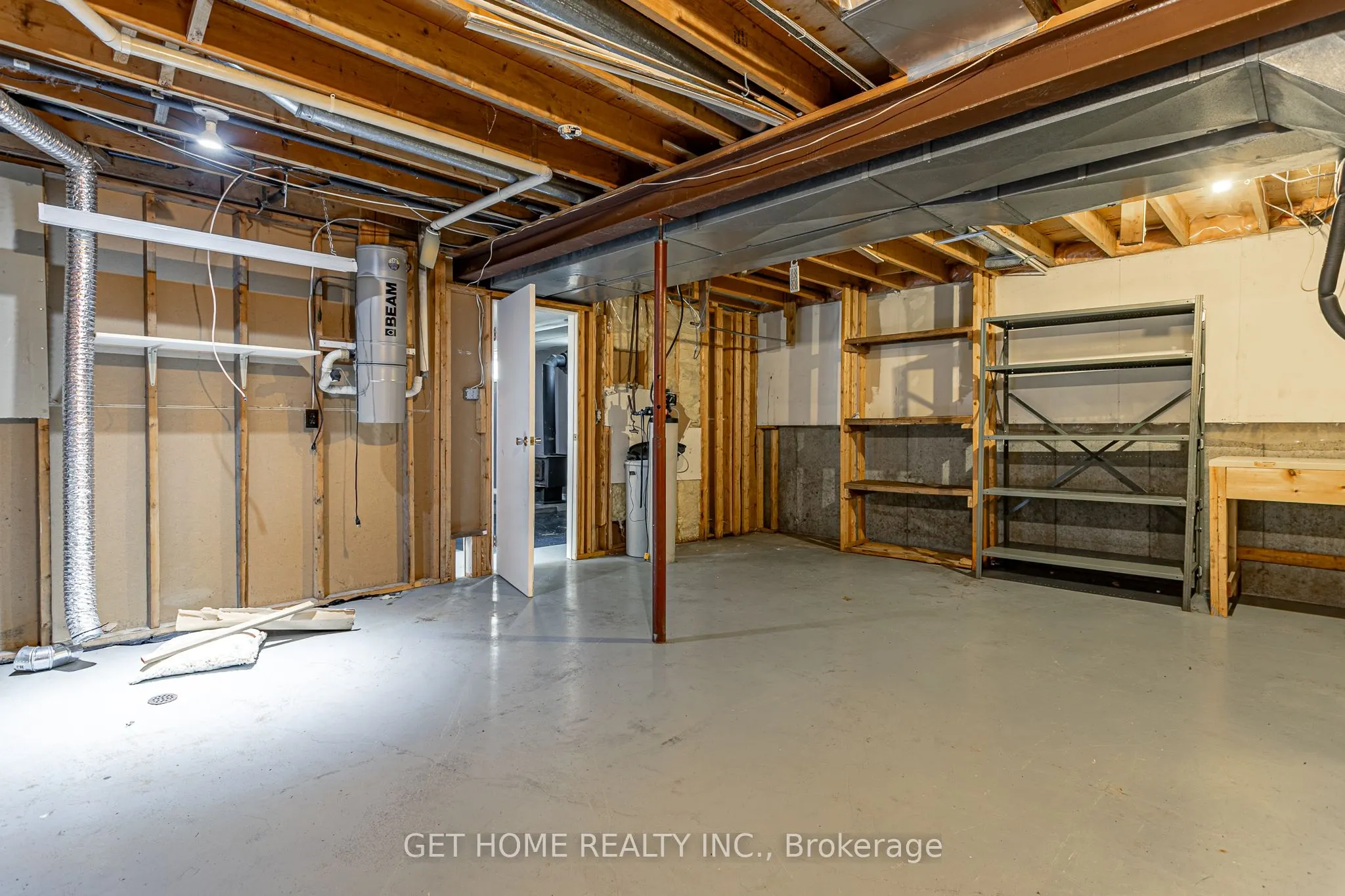 210 King Hiram Street