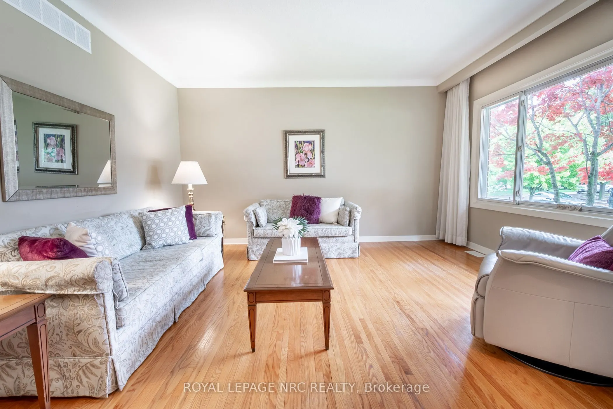 15 Monique Crescent