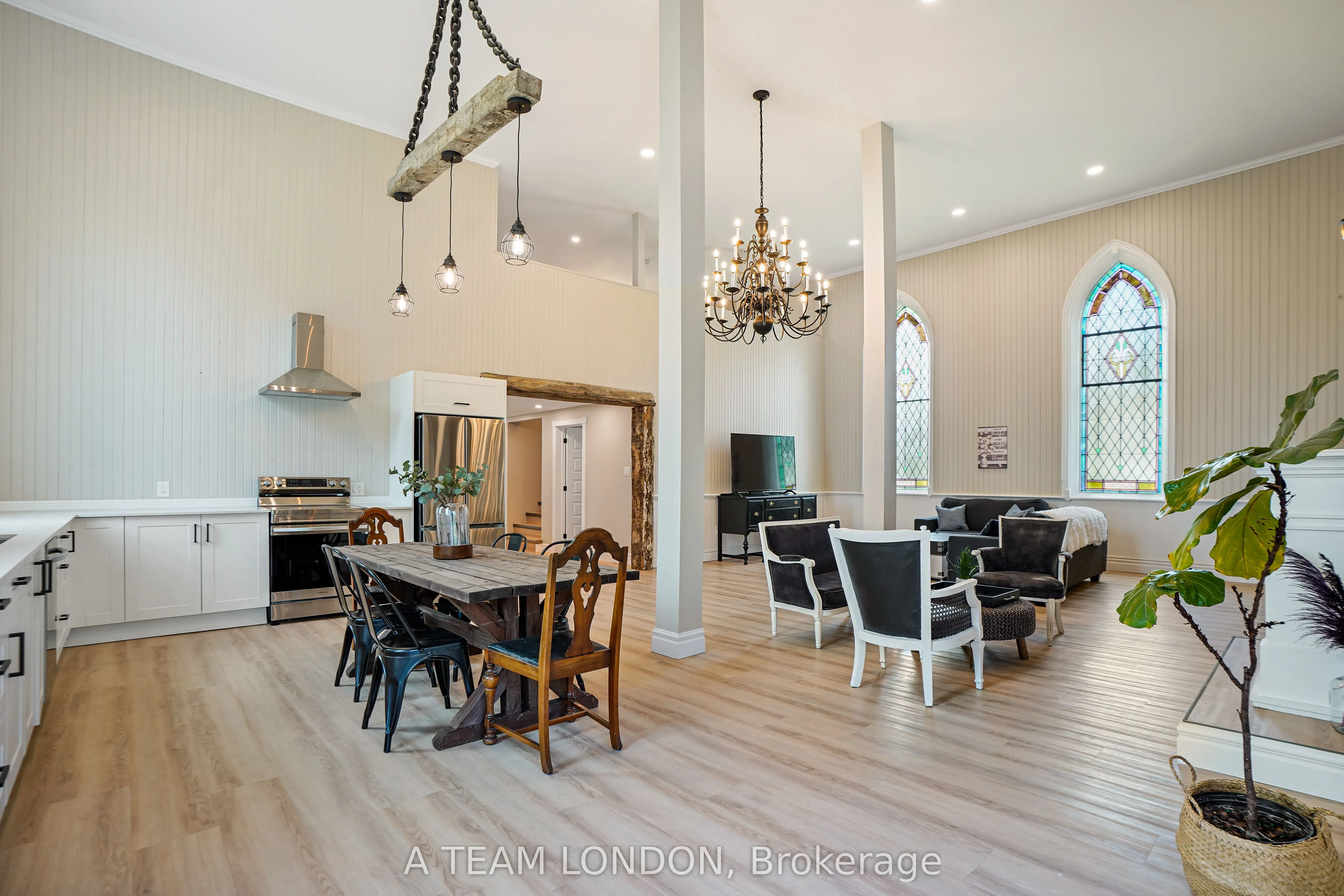 10096 Iona Road