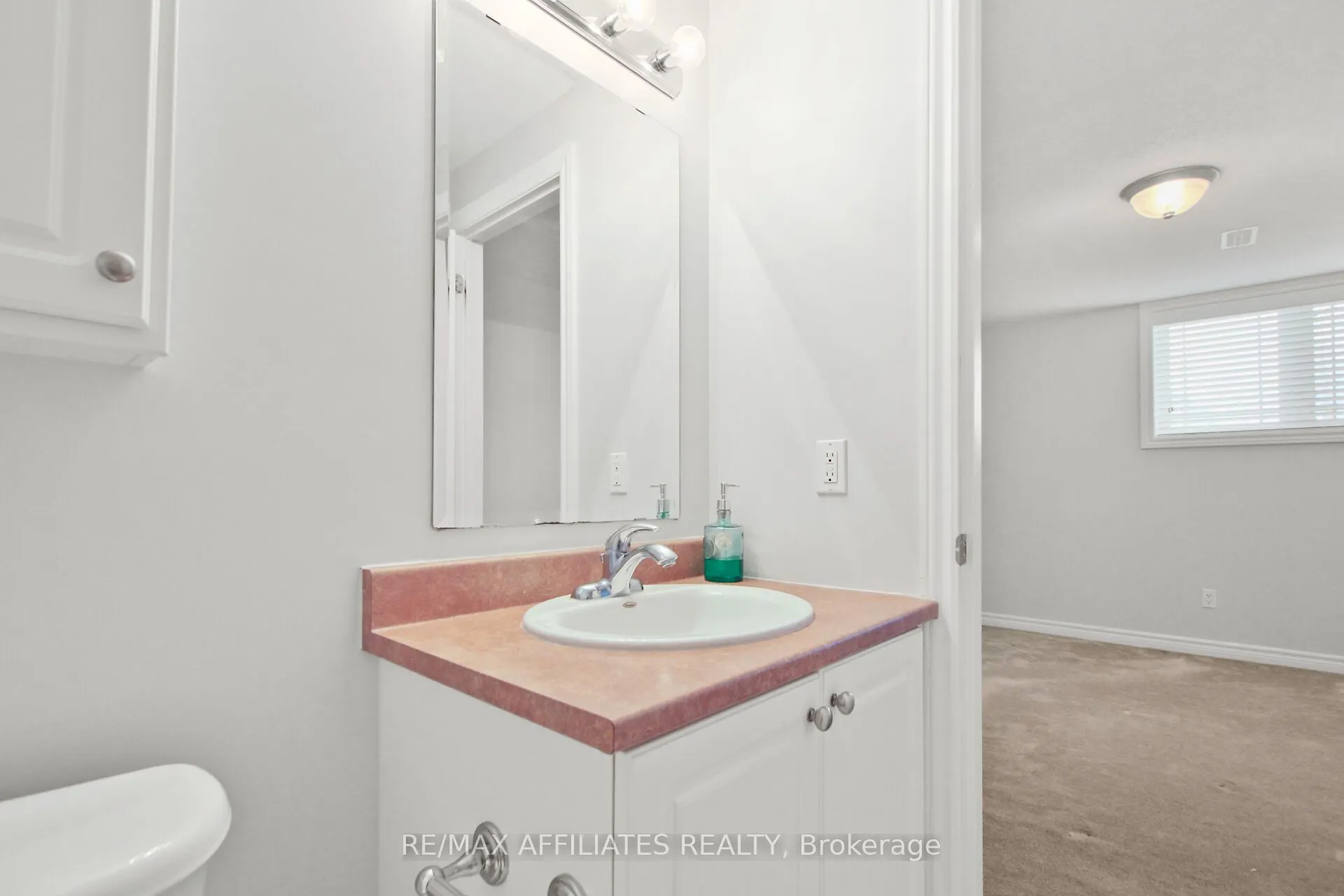 393 Chapman Mills Drive, #4