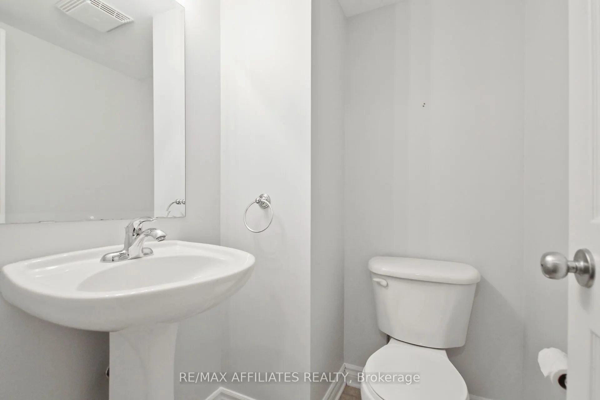 393 Chapman Mills Drive, #4