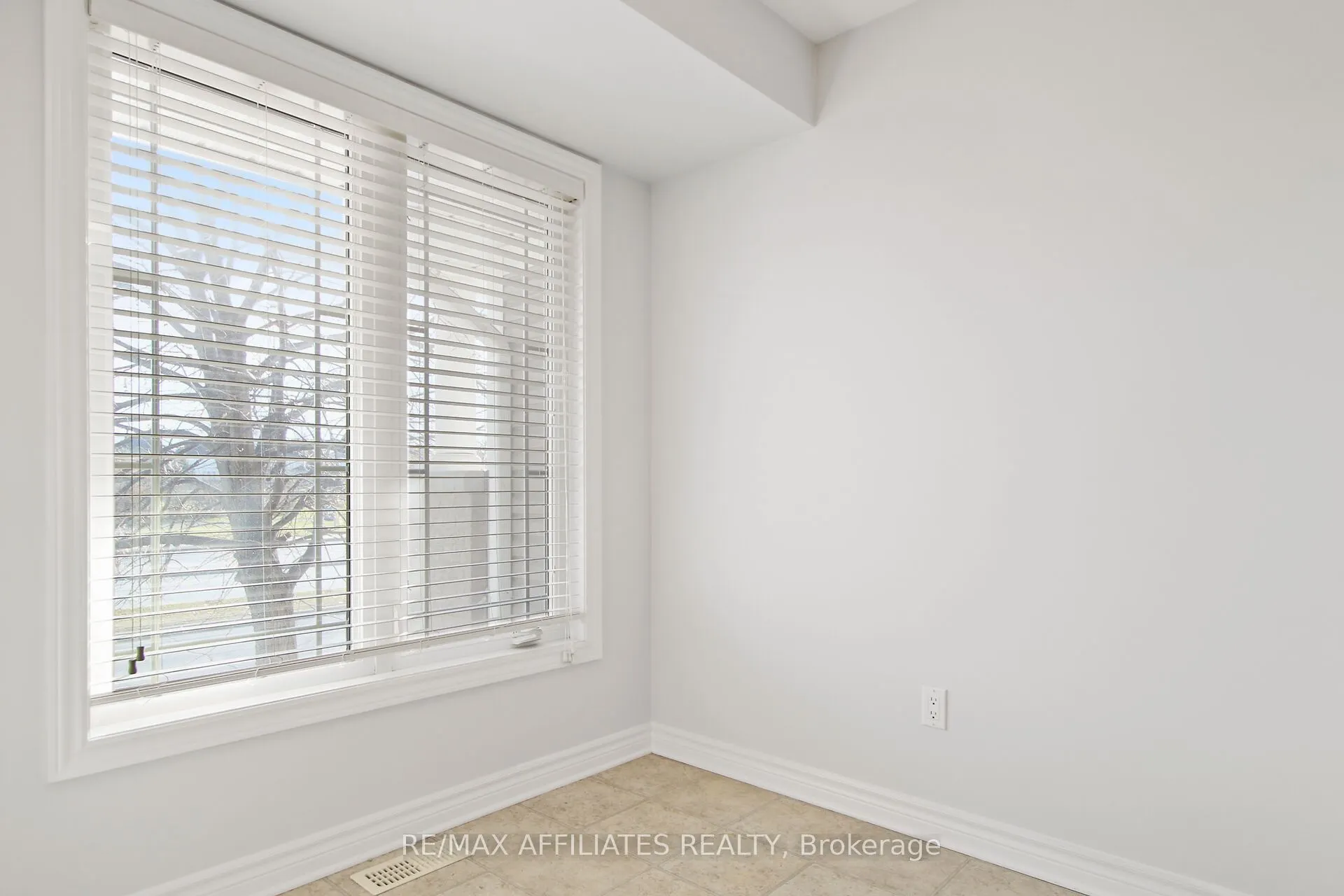 393 Chapman Mills Drive, #4