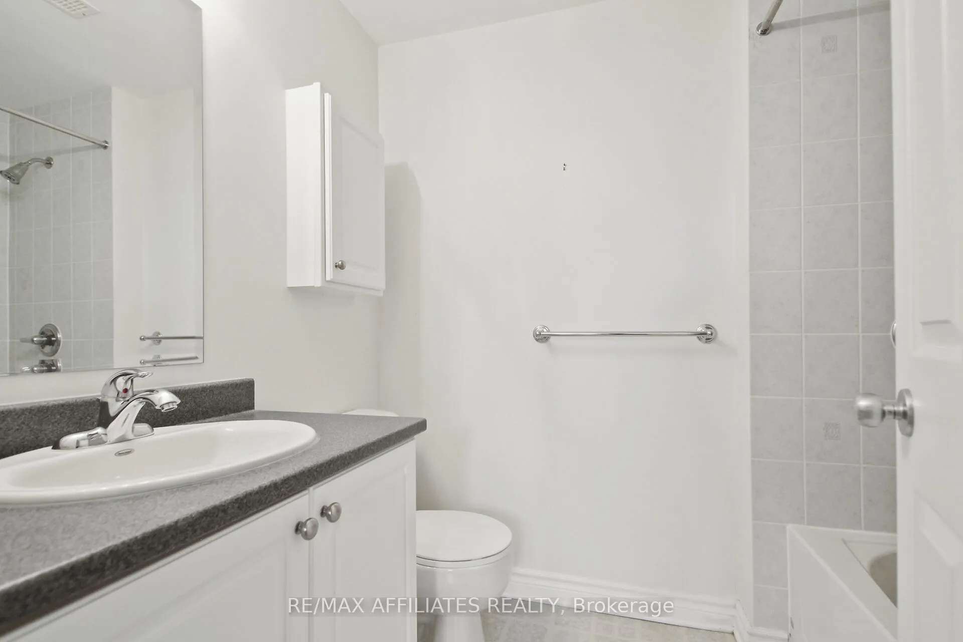393 Chapman Mills Drive, #4