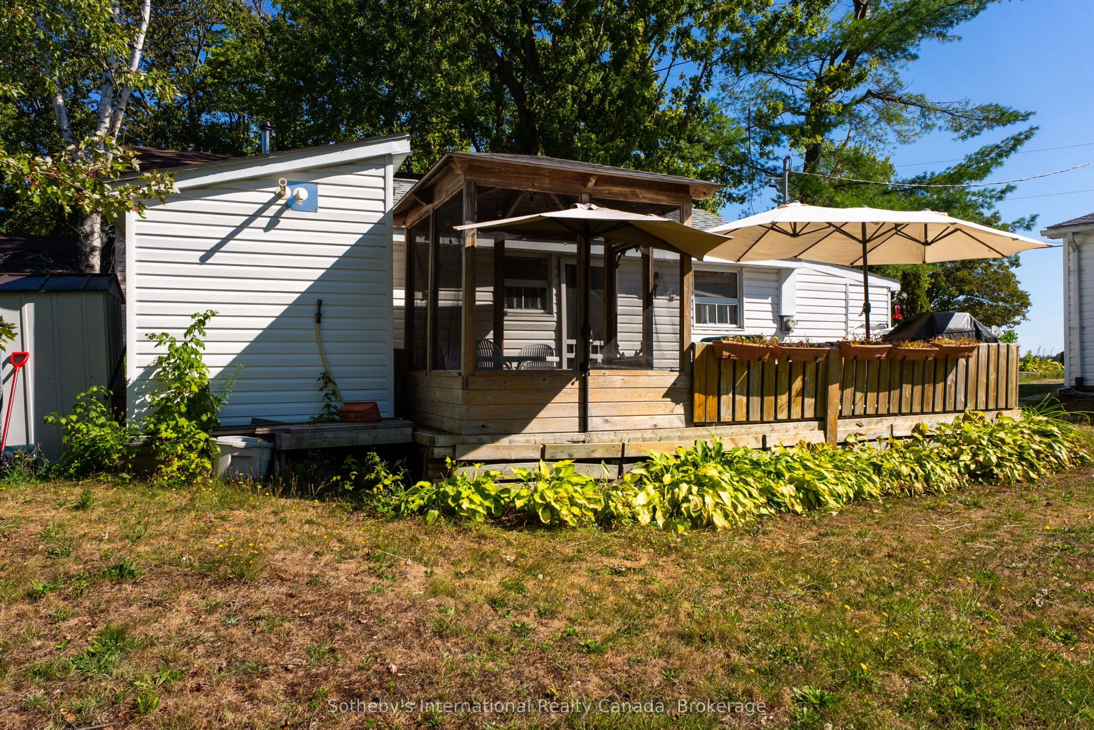 1118 South Kahshe Lake Road