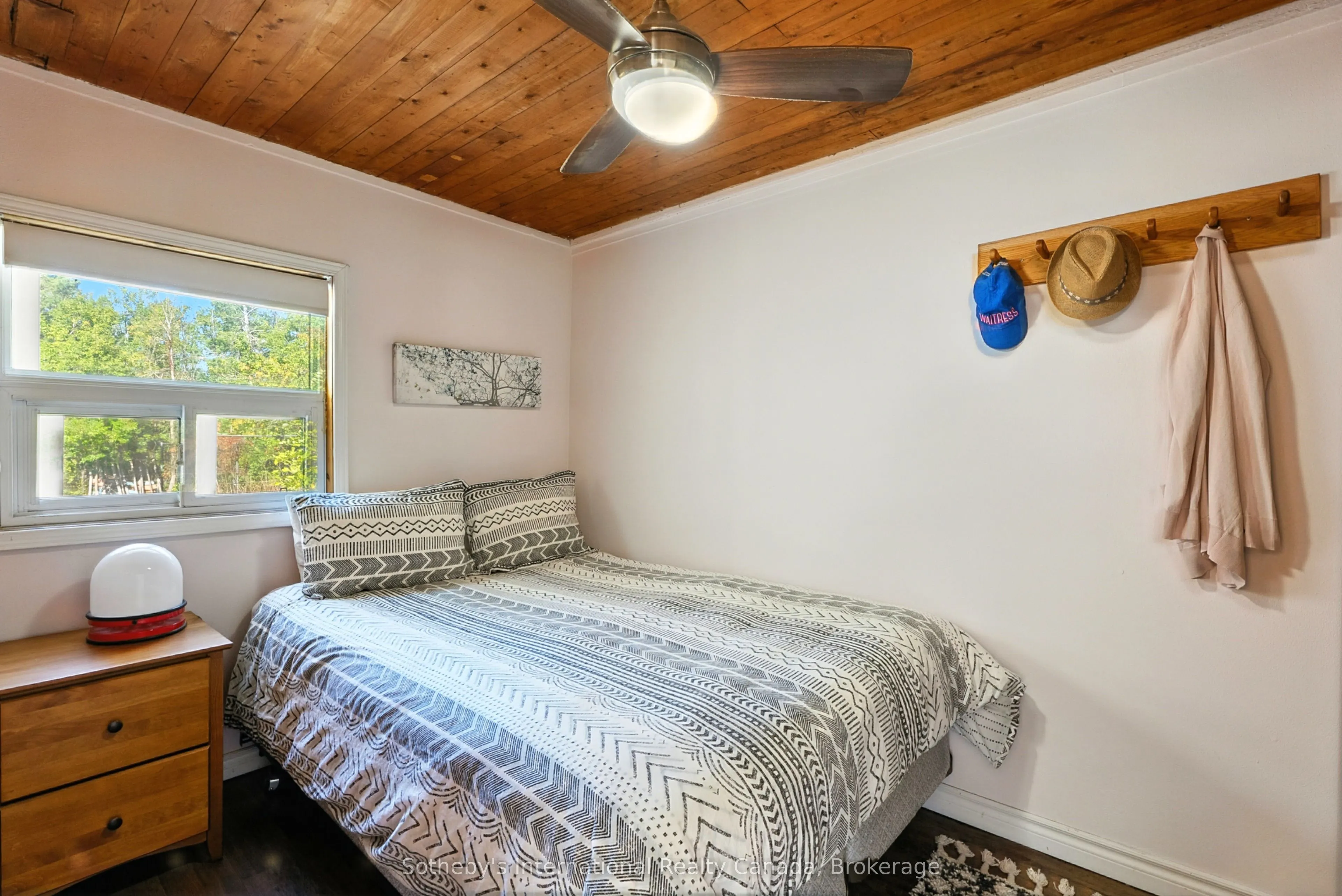 1118 South Kahshe Lake Road