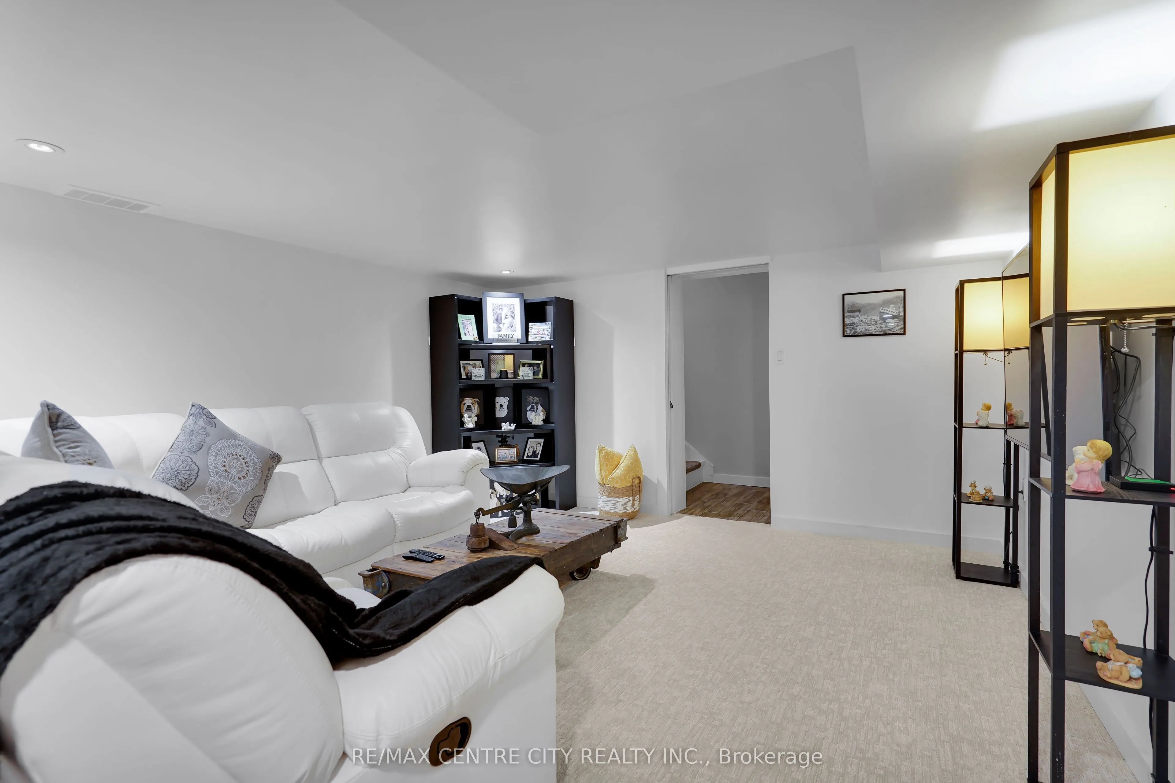 42641 Southdale Line