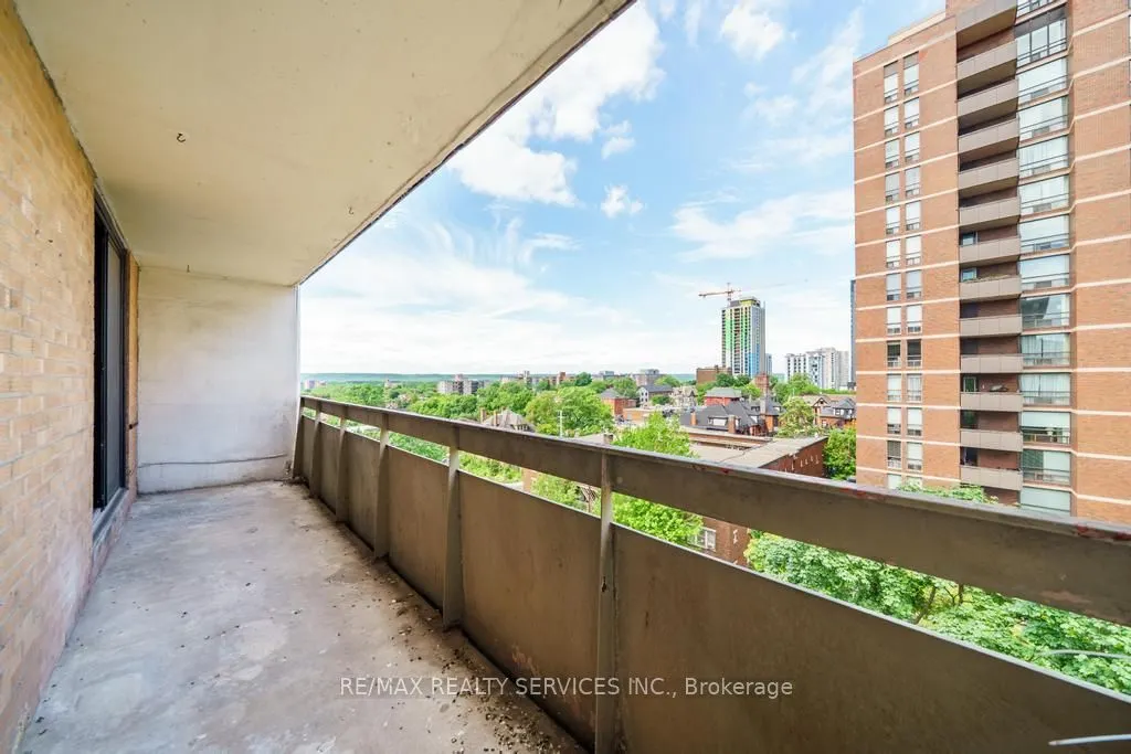 223 Jackson Street W, #808