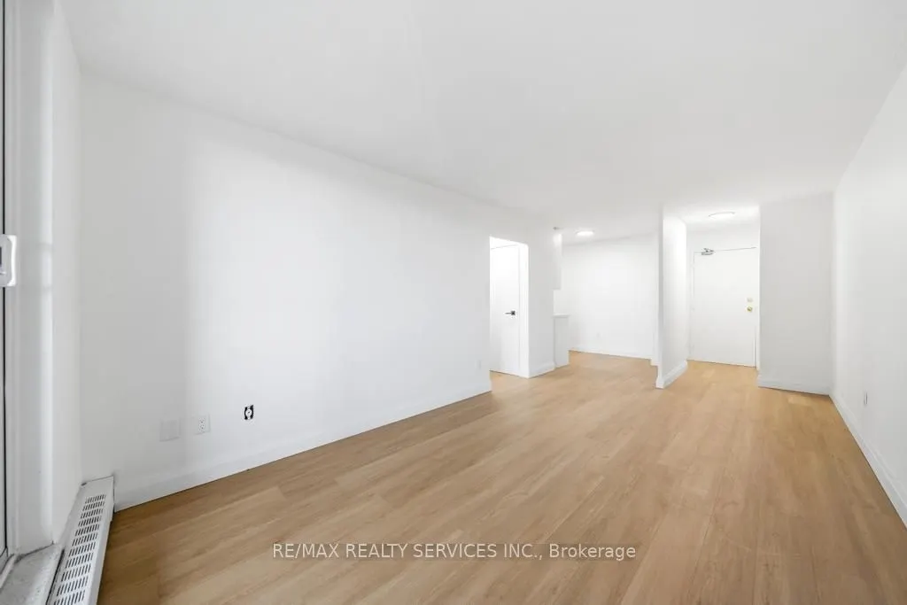 223 Jackson Street W, #808