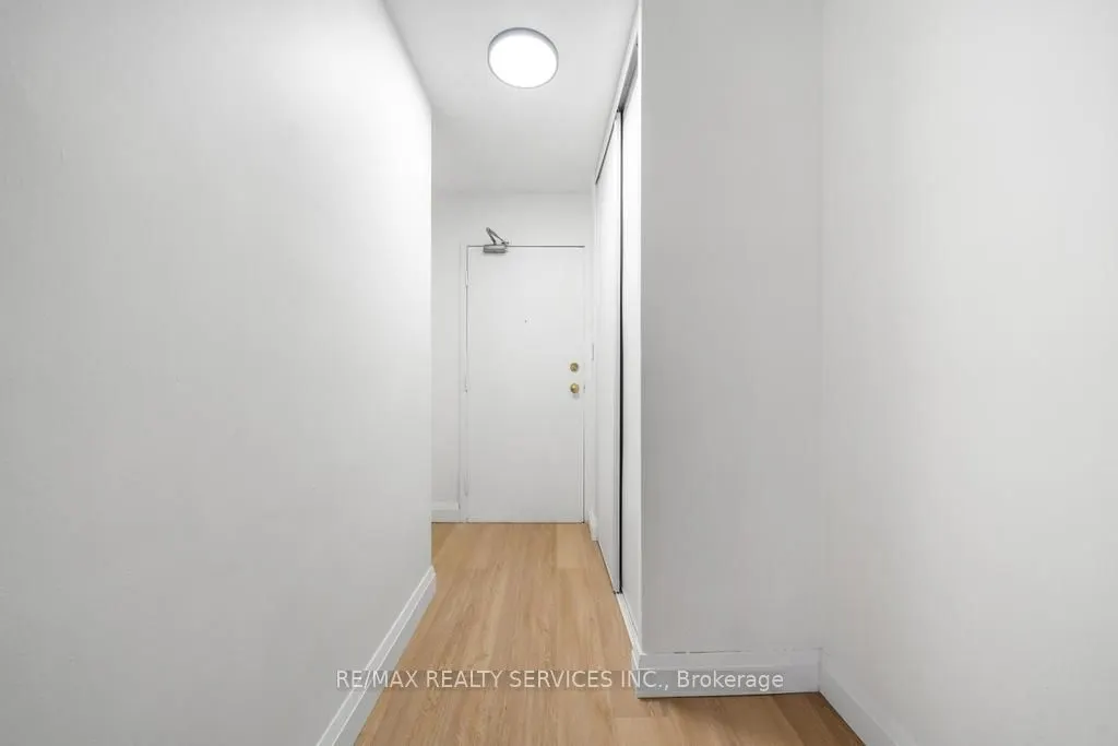 223 Jackson Street W, #808