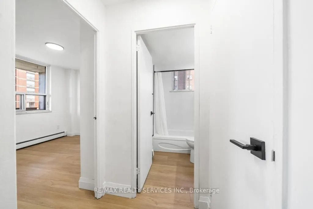 223 Jackson Street W, #808