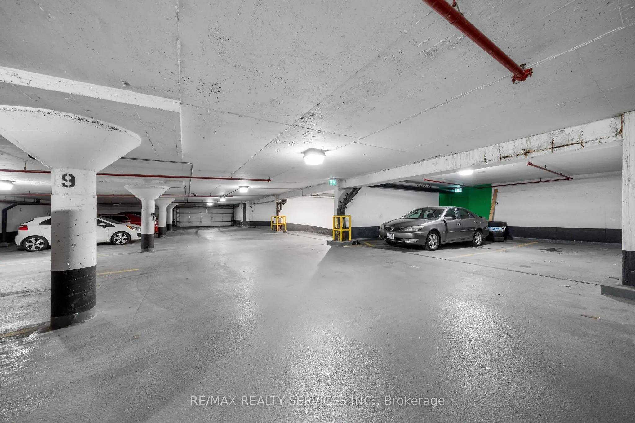 223 Jackson Street W, #808