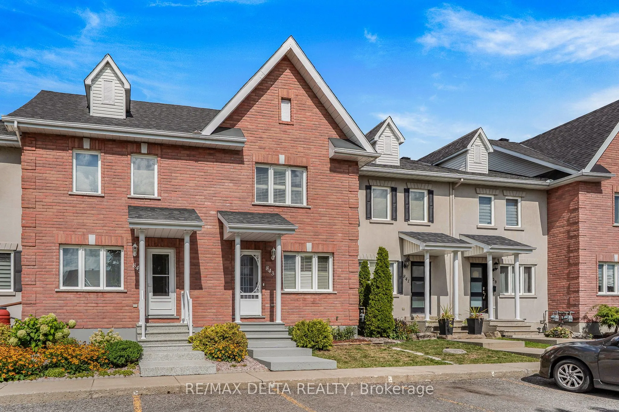 843 Nelson Street W