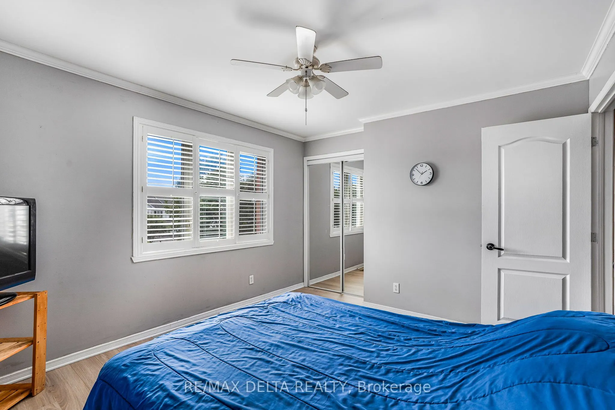 843 Nelson Street W