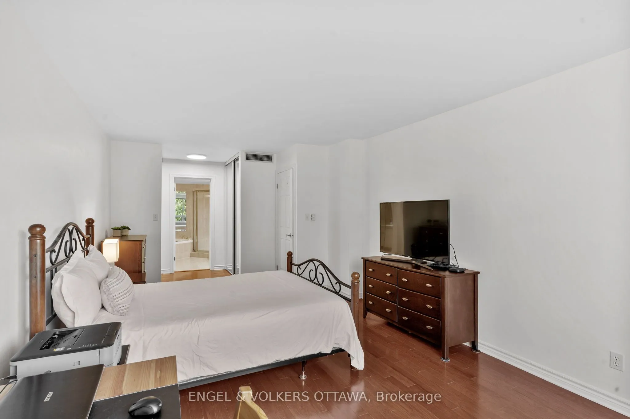 3105 Carling Avenue, #305