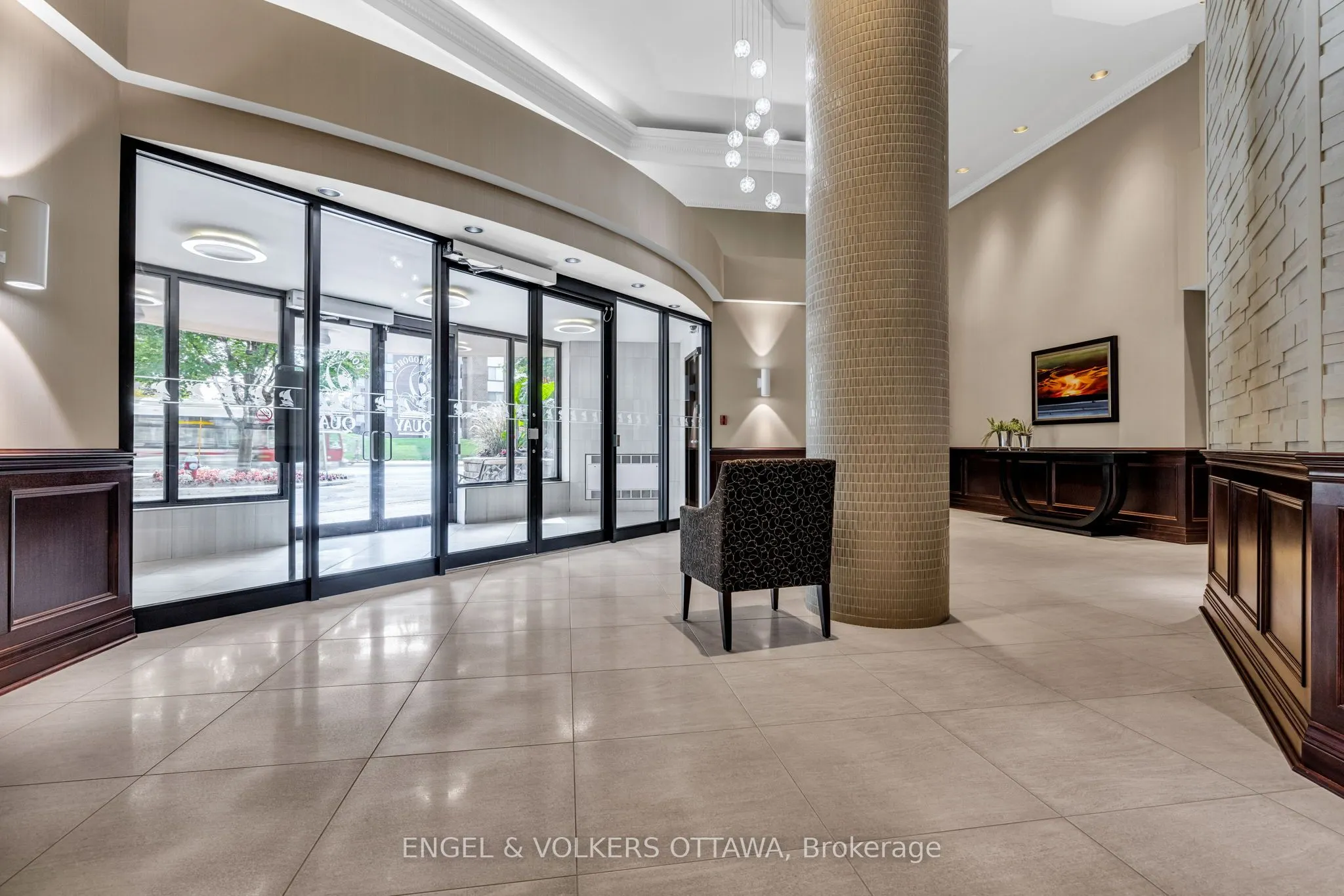3105 Carling Avenue, #305