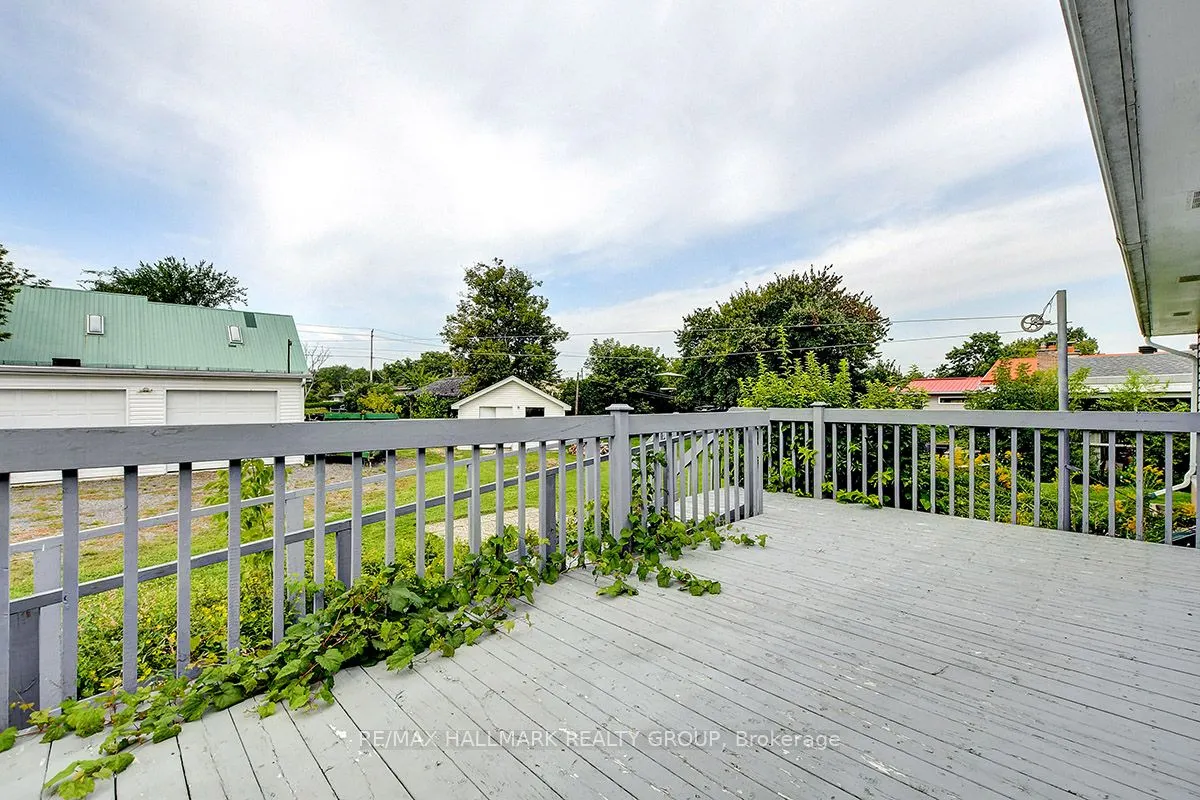 1134 Maisonneuve Street