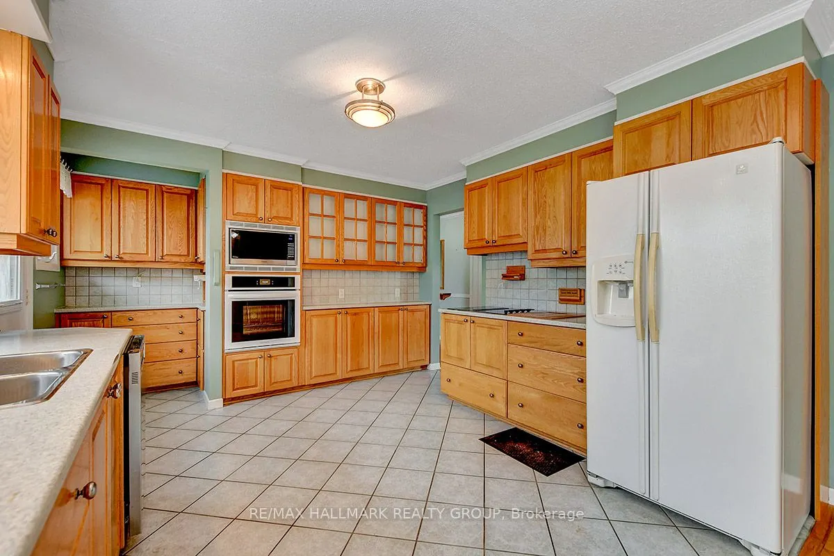 1134 Maisonneuve Street