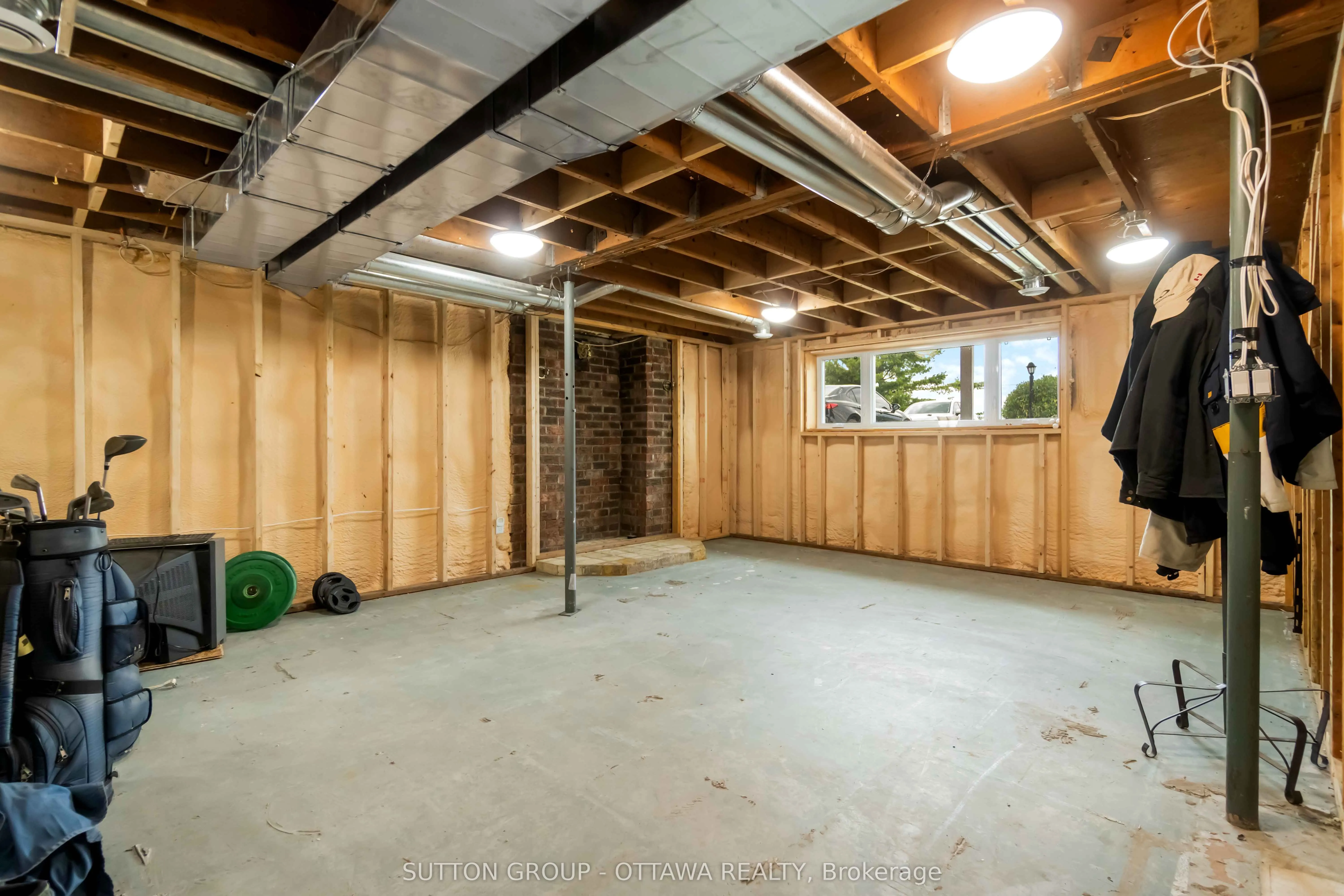 113 Taylor Road E