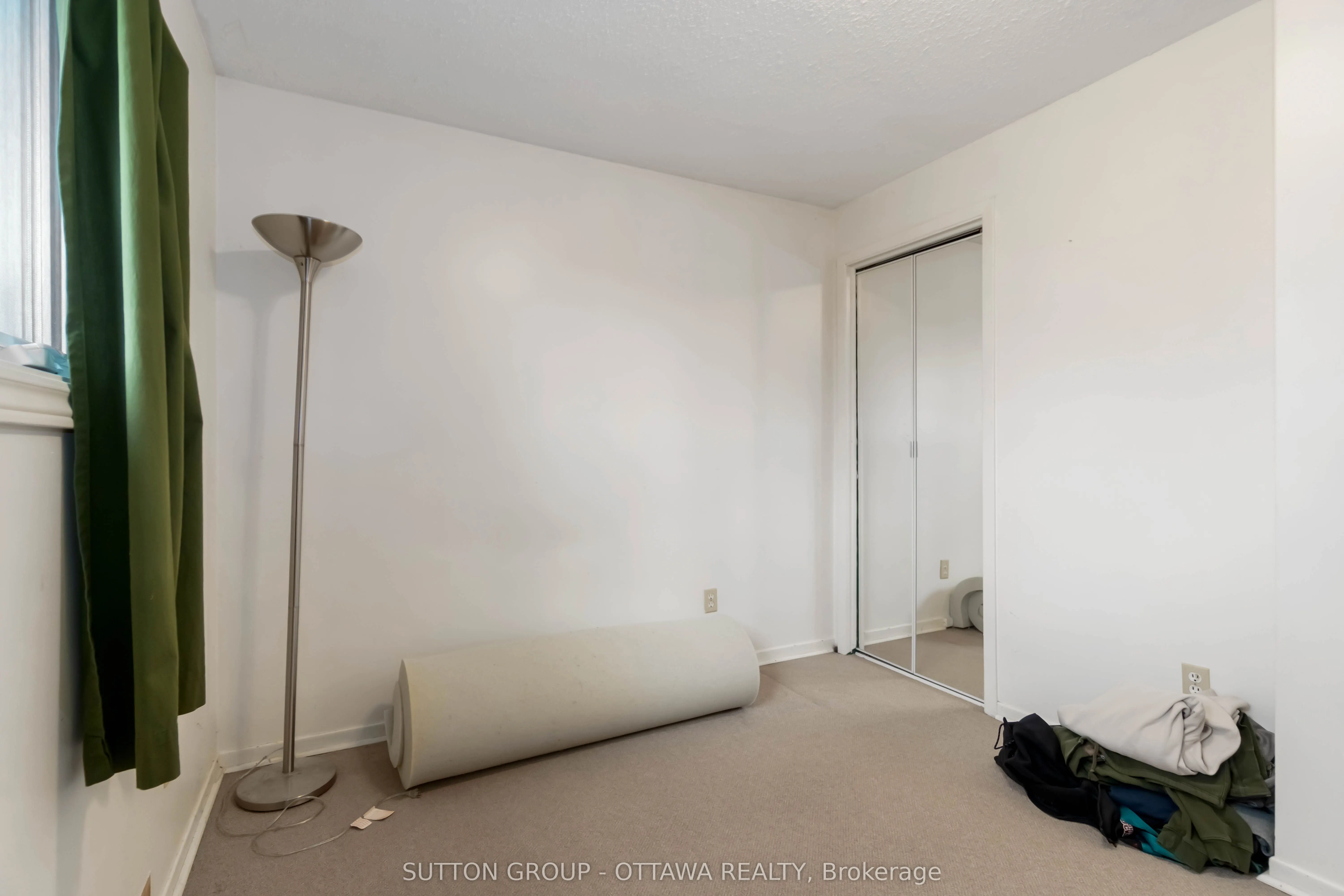 113 Taylor Road E