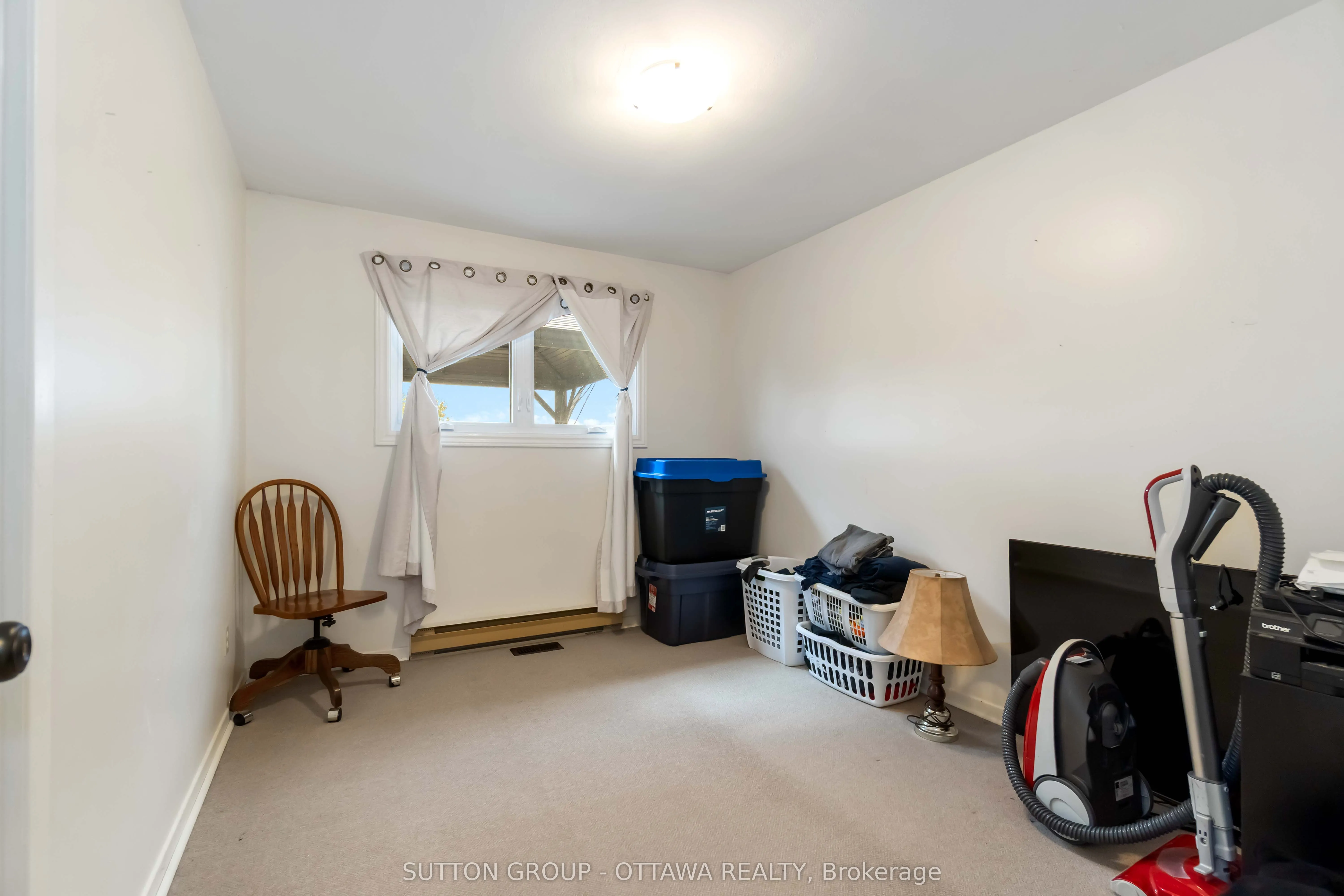 113 Taylor Road E