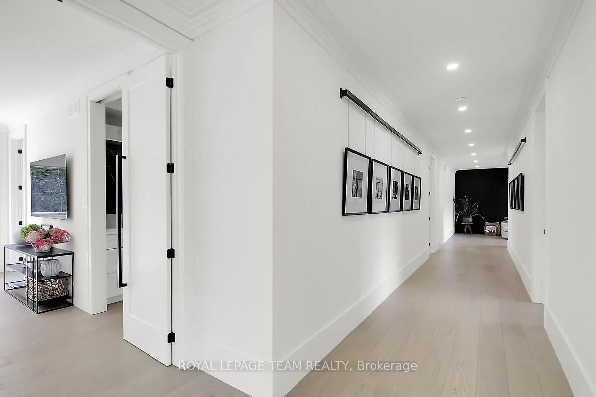 5852 Red Castle Ridge