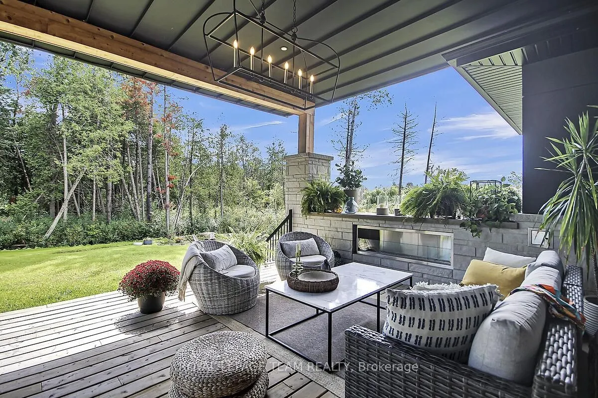 5852 Red Castle Ridge