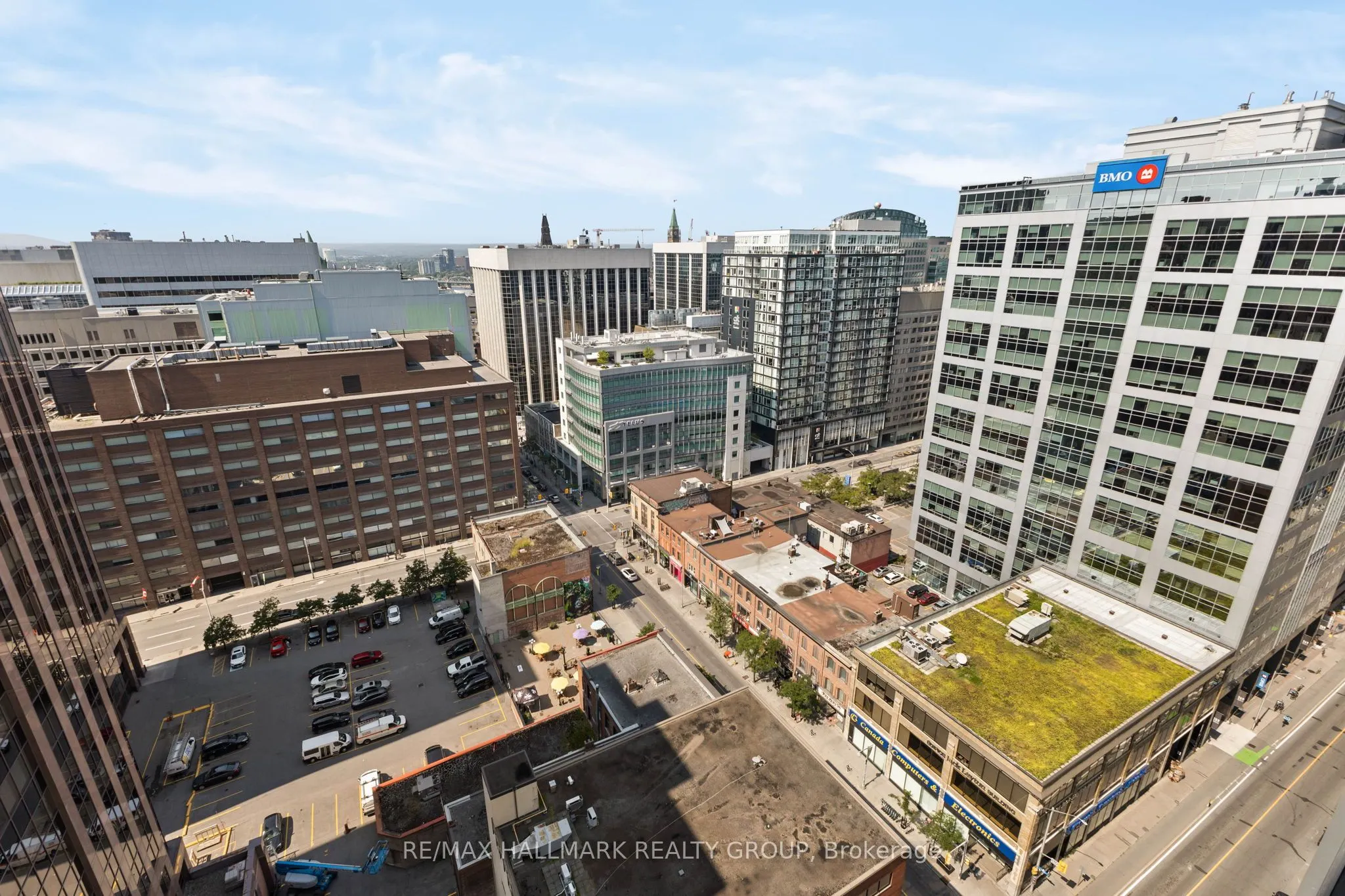 324 Laurier Avenue W, #2105