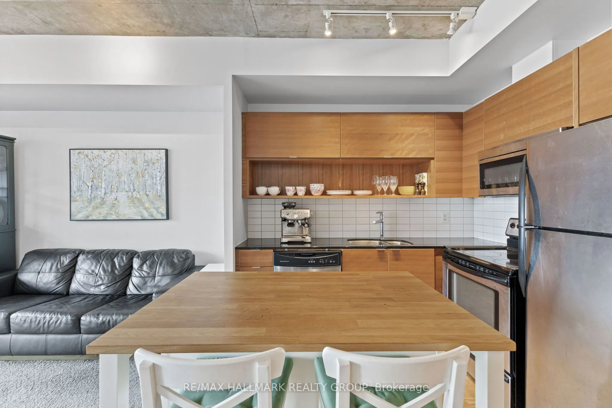 324 Laurier Avenue W, #2105