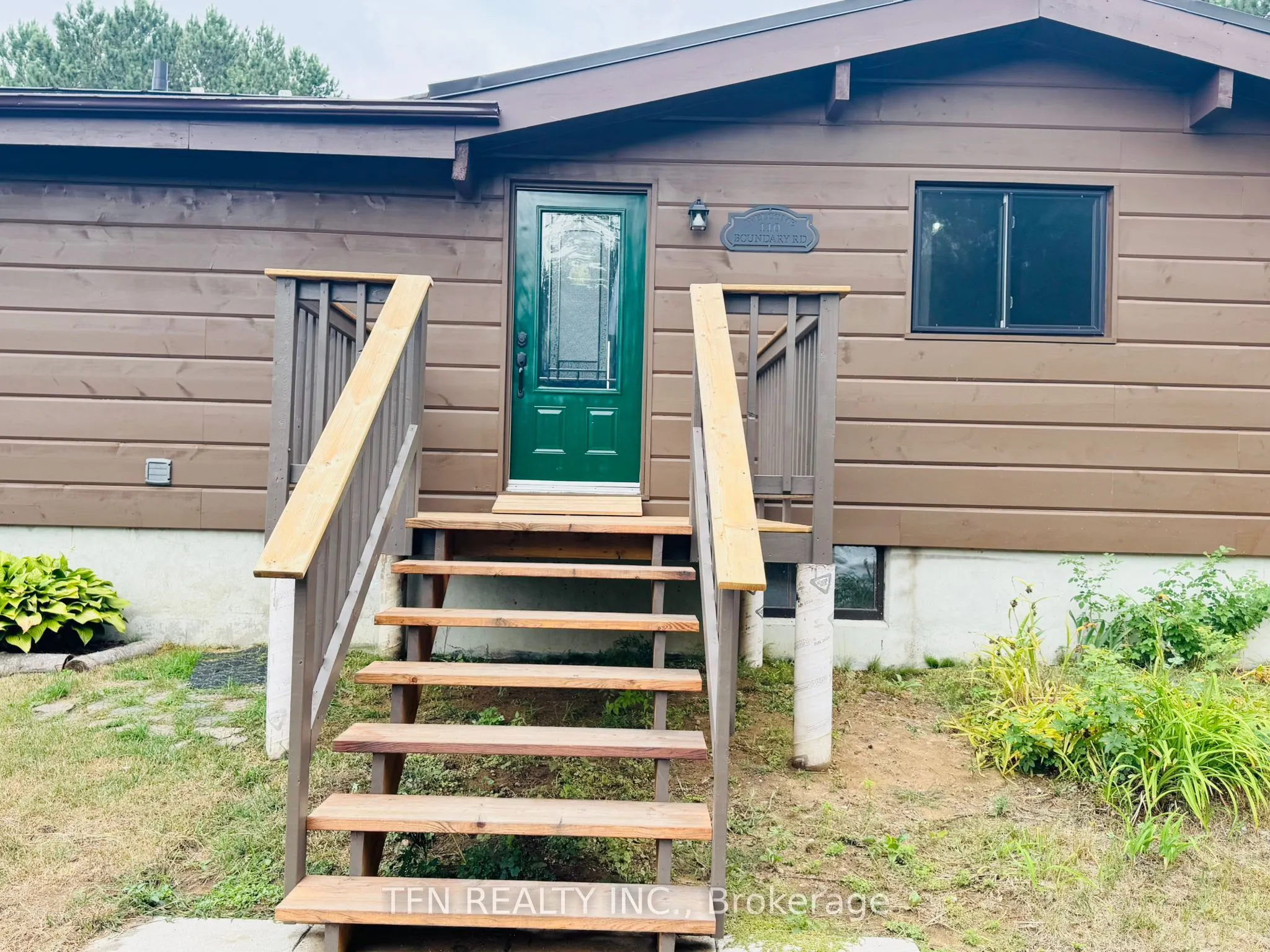 110 Machar Strong Boundary Road W