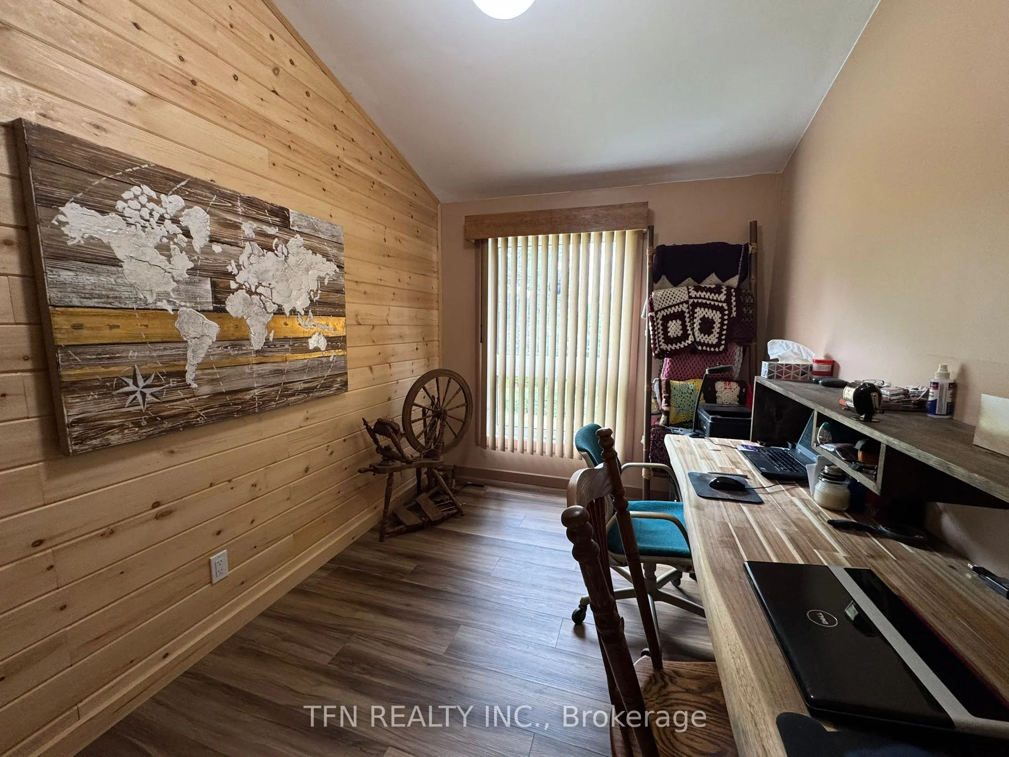 110 Machar Strong Boundary Road W