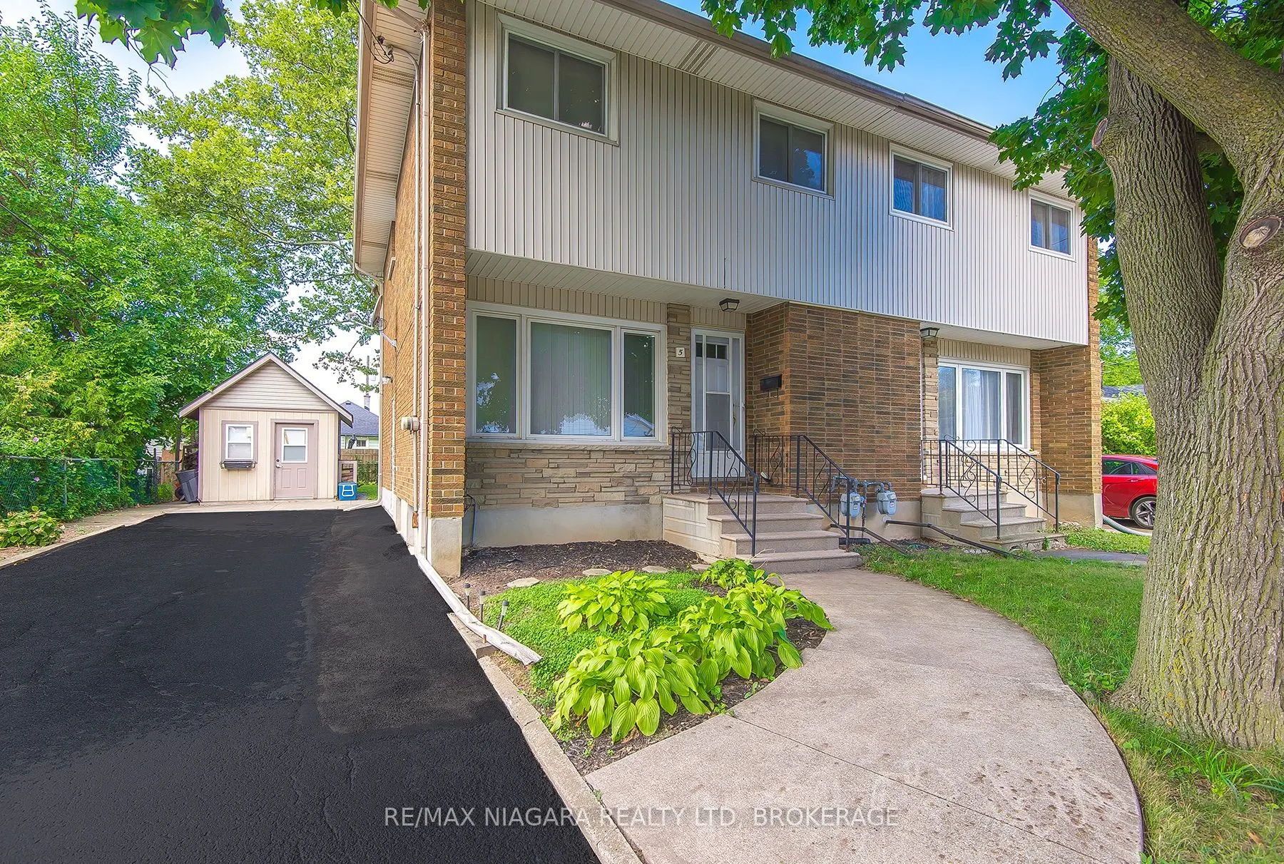 5 Glen Avenue