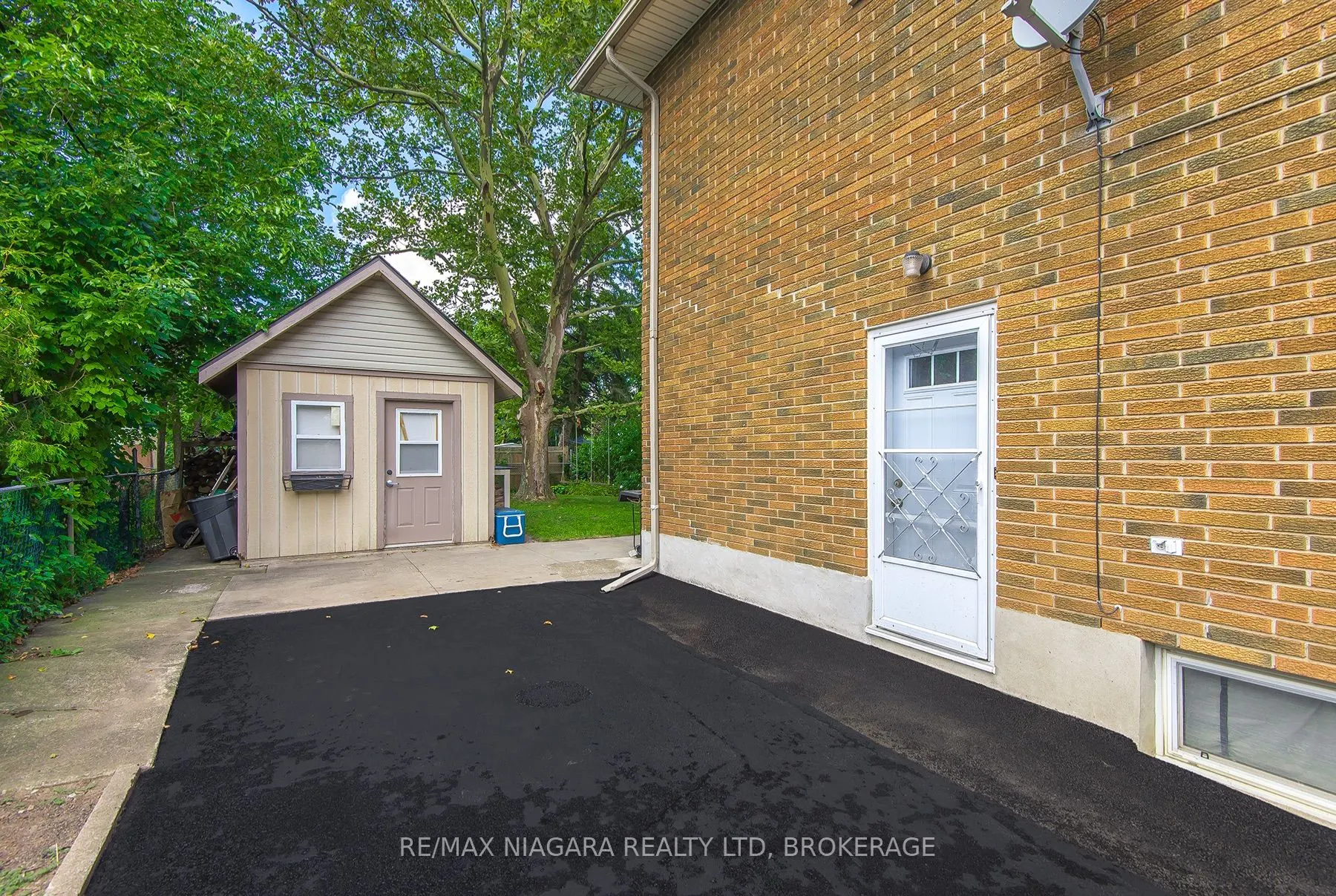 5 Glen Avenue