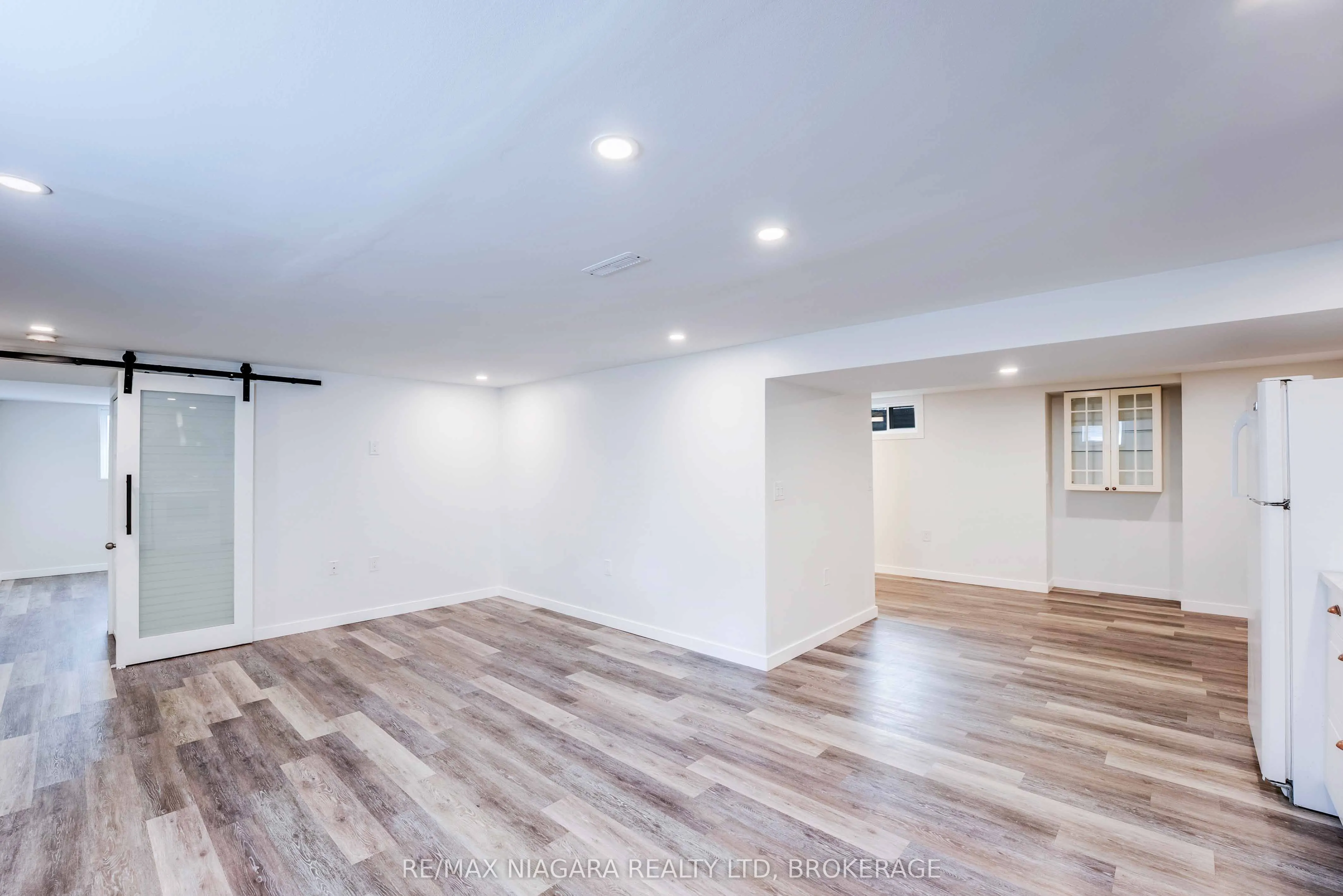 6160 Church's Lane