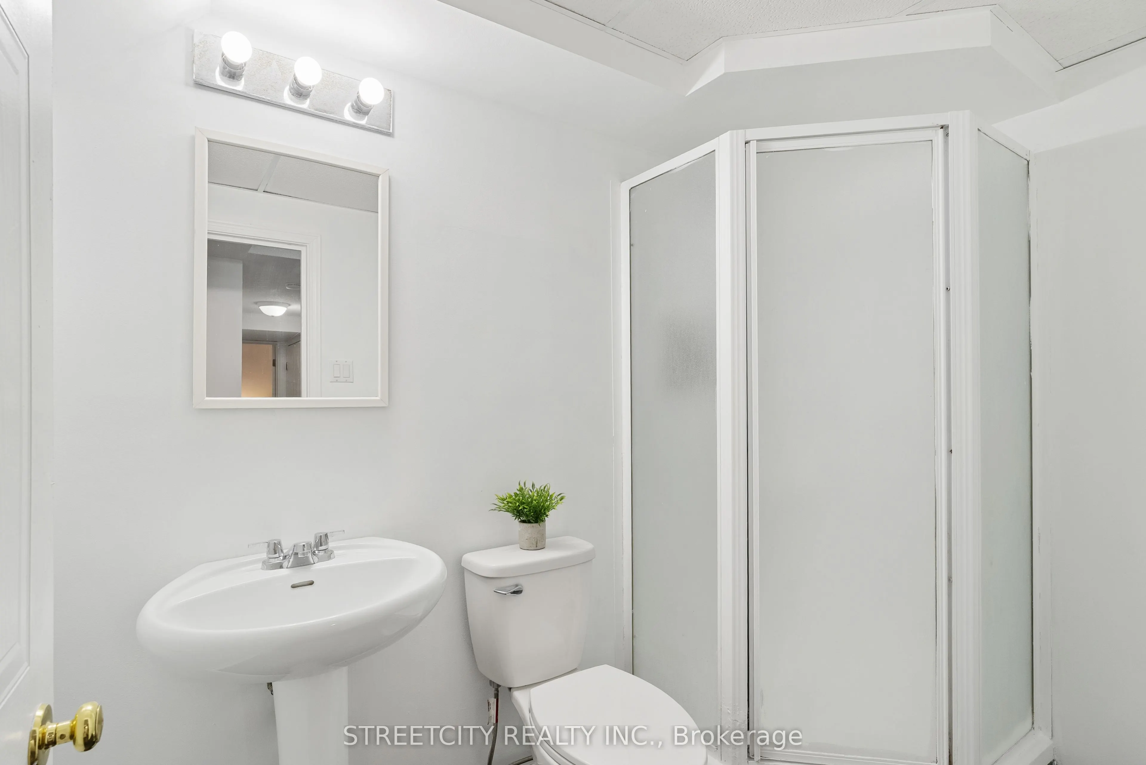 1247 Huron Street, #81