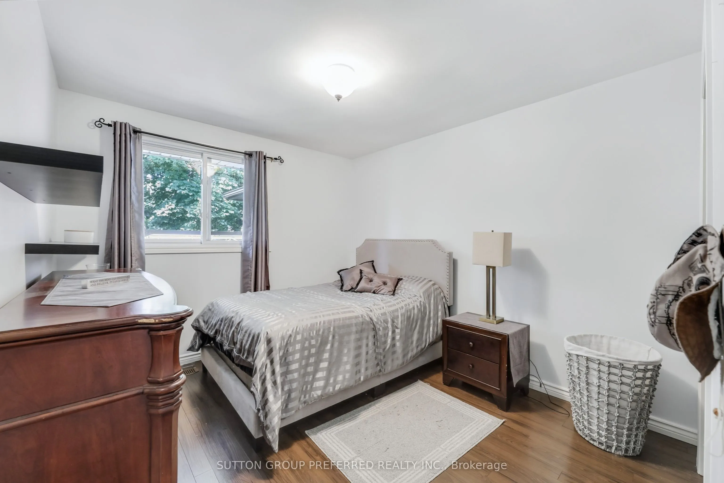 82 Lacey Crescent