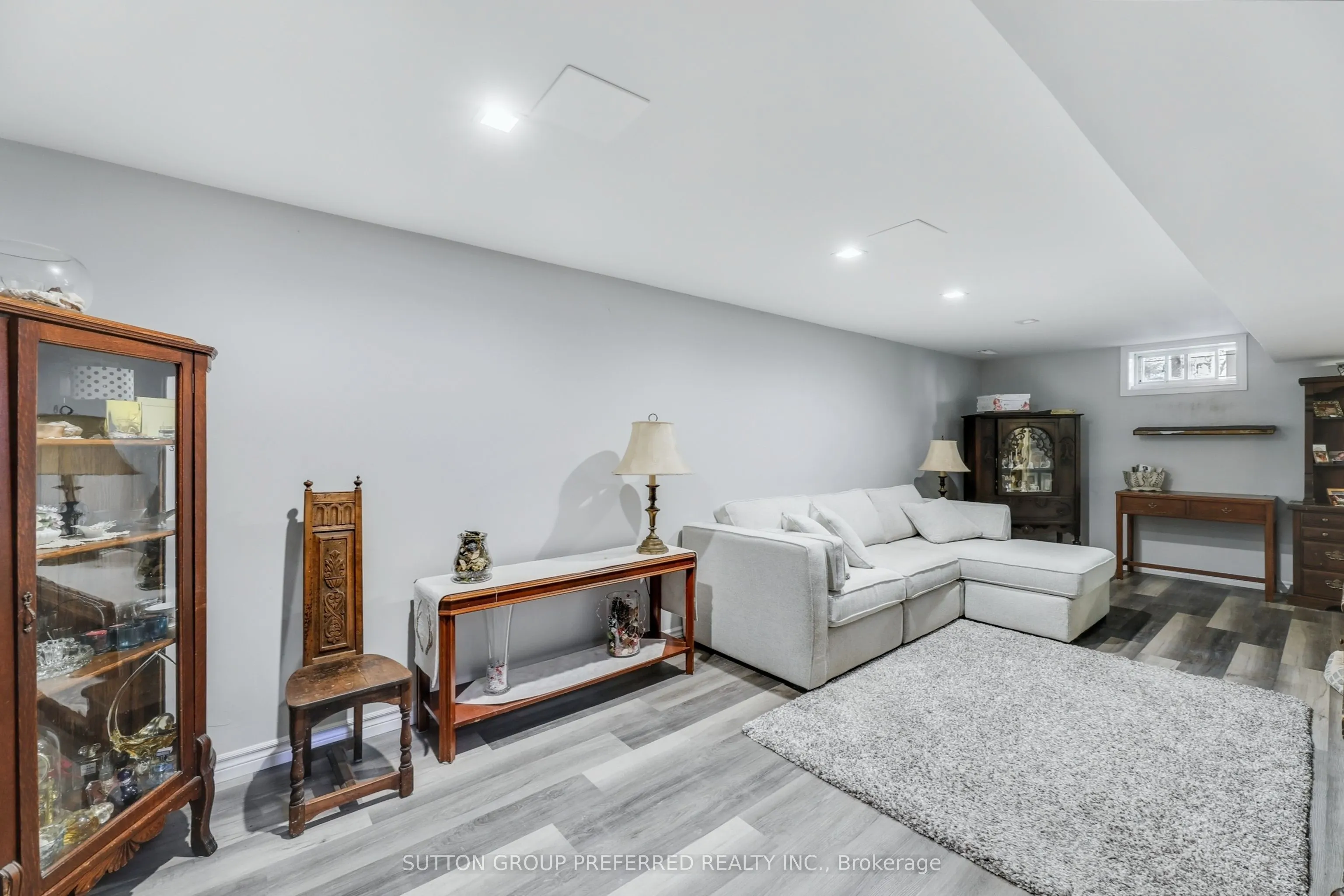 82 Lacey Crescent