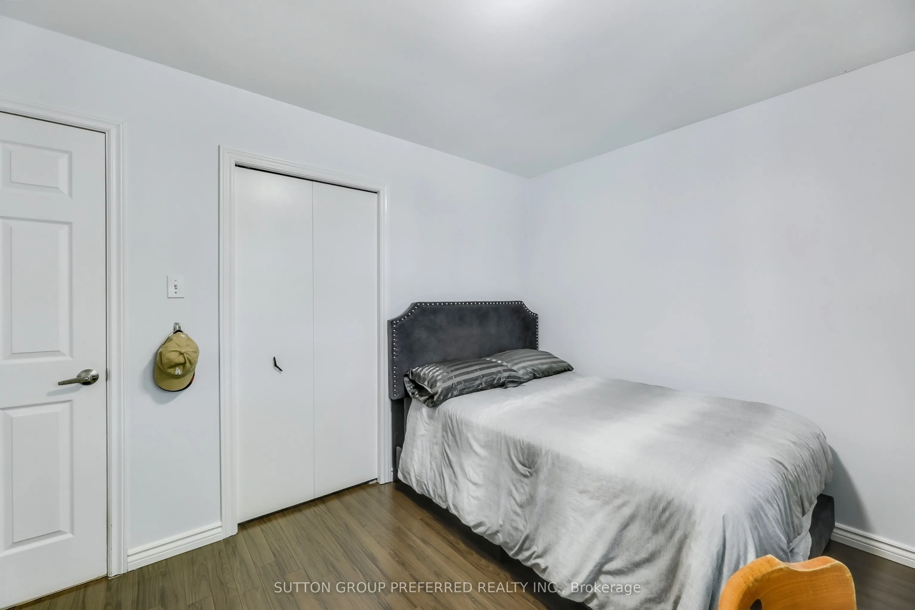 82 Lacey Crescent