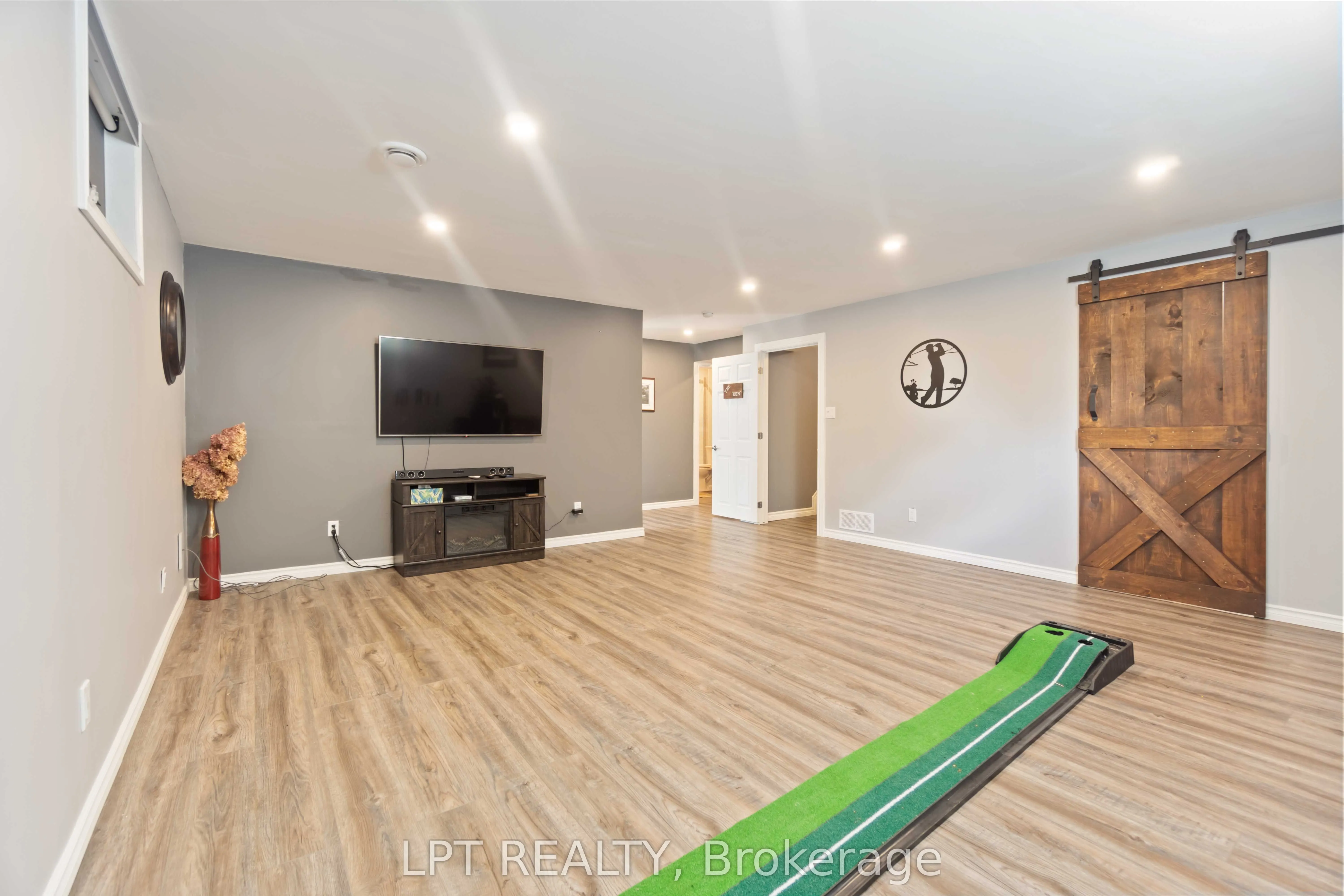 100 Blackhorse Drive