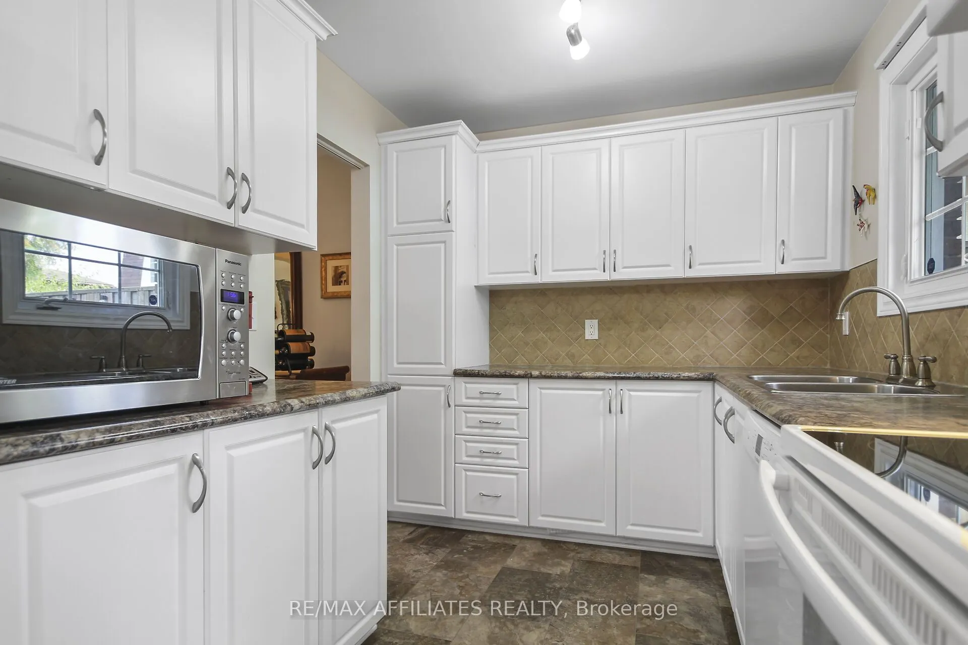 1065 Meadowlands Drive, #113