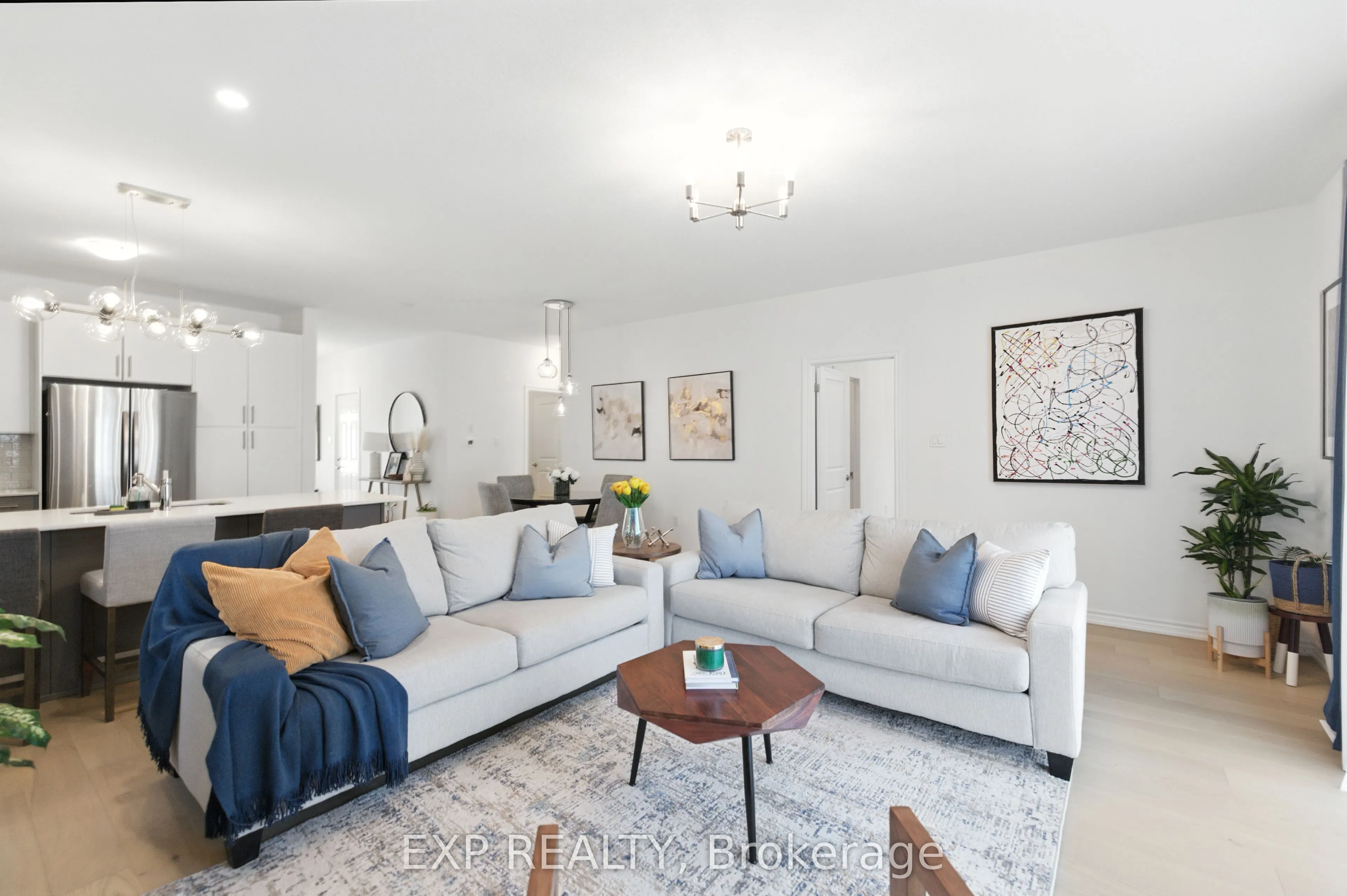 202 DOWSLEY Crescent