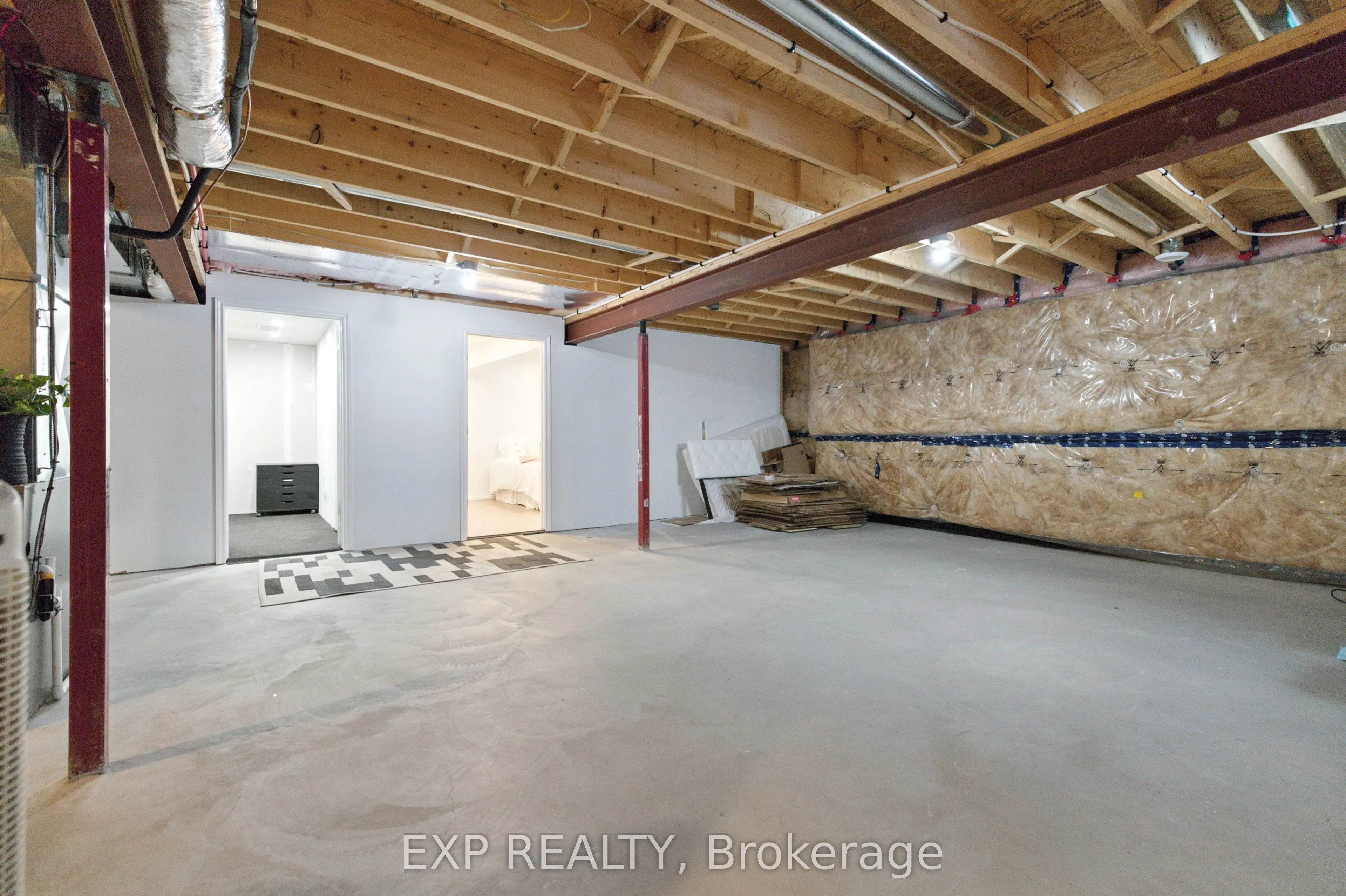 202 DOWSLEY Crescent