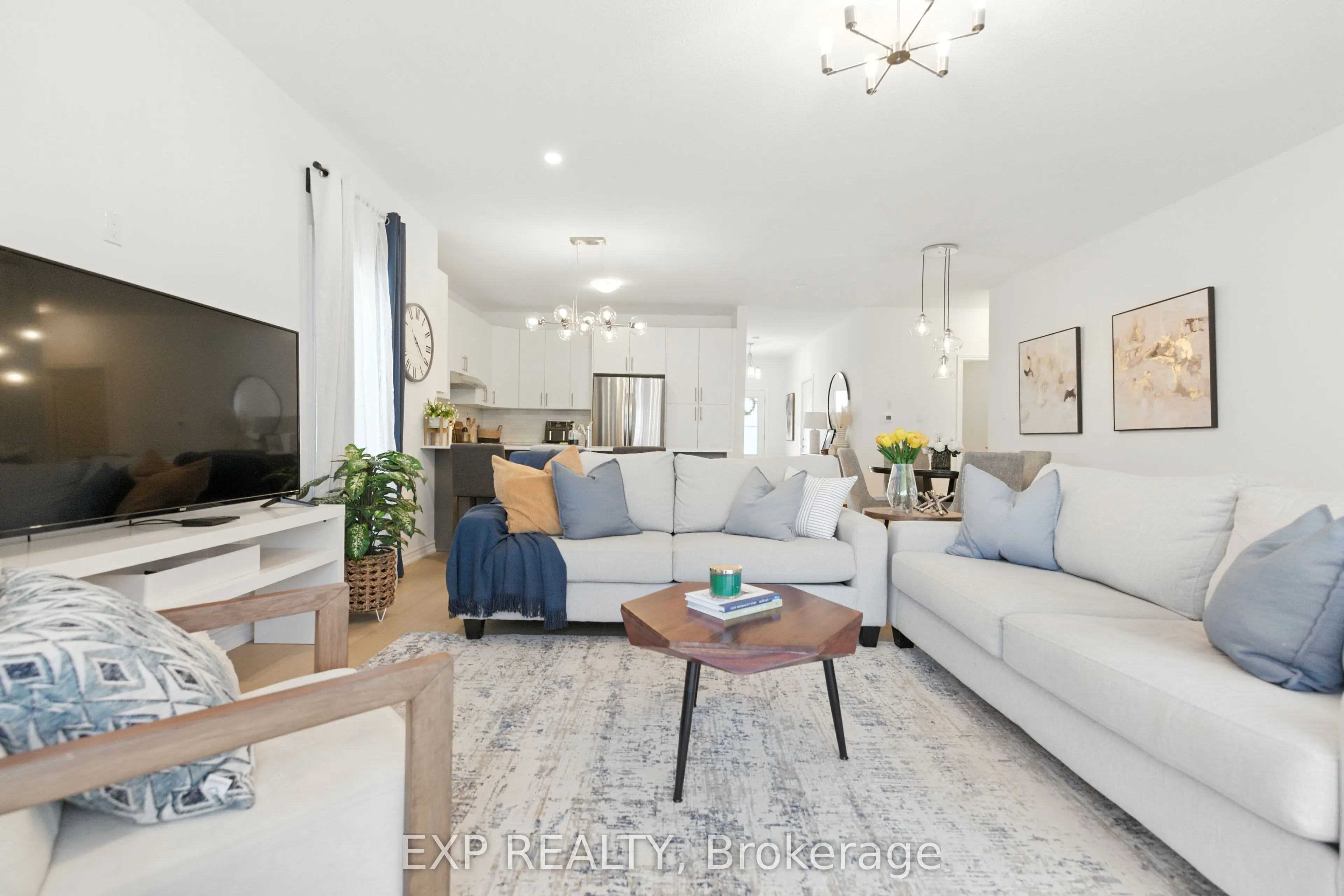 202 DOWSLEY Crescent