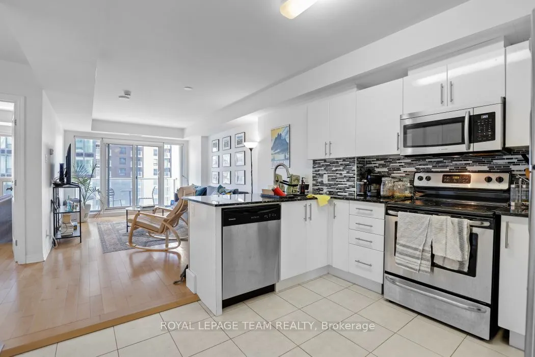 242 Rideau Street, #1303