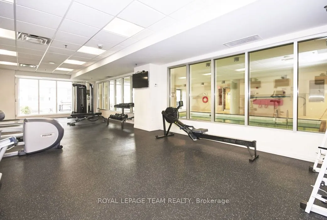 242 Rideau Street, #1303