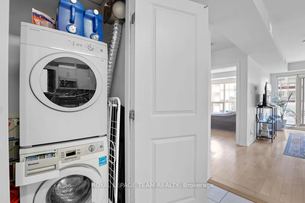 242 Rideau Street, #1303