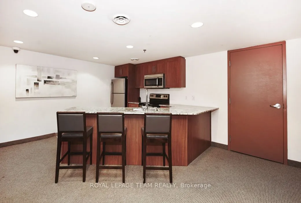 242 Rideau Street, #1303
