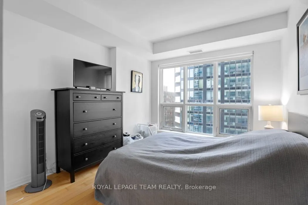 242 Rideau Street, #1303